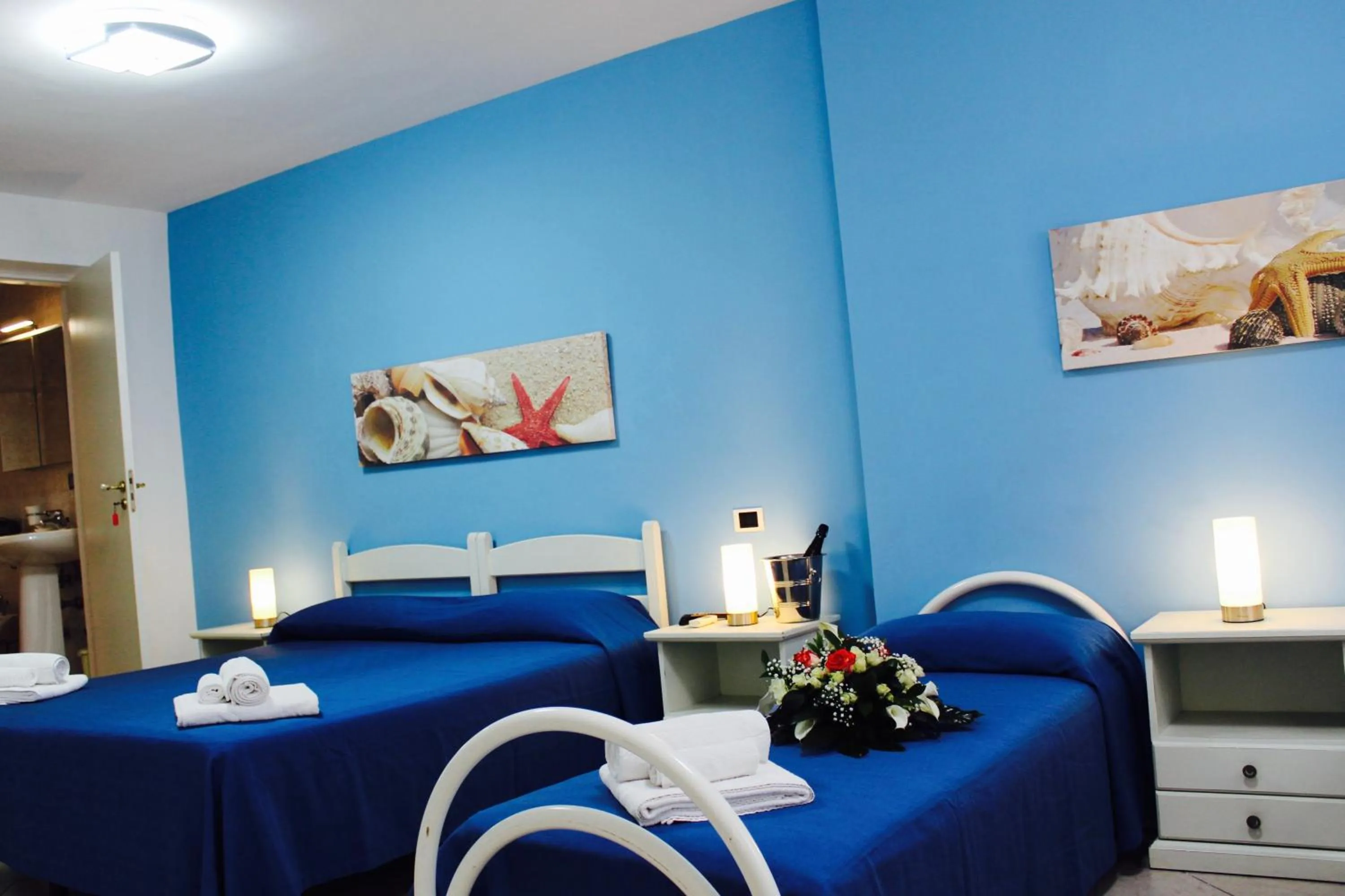 Photo of the whole room, Bed in Hotel Villa Giovanna