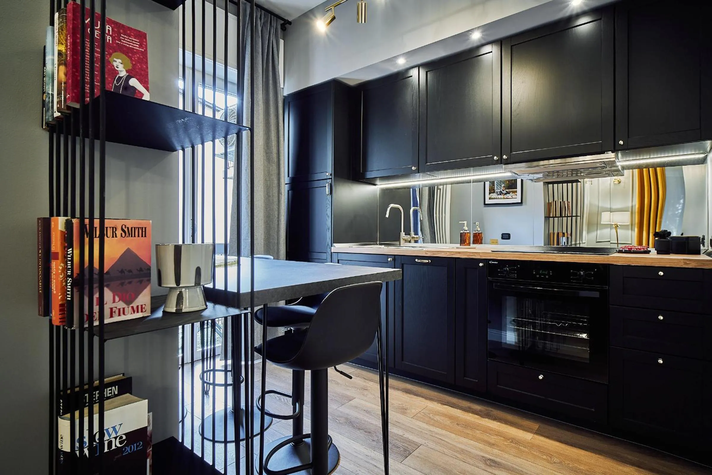 ChicLife - LILIENBLUM CHIC Borgo Santa Caterina Apartment