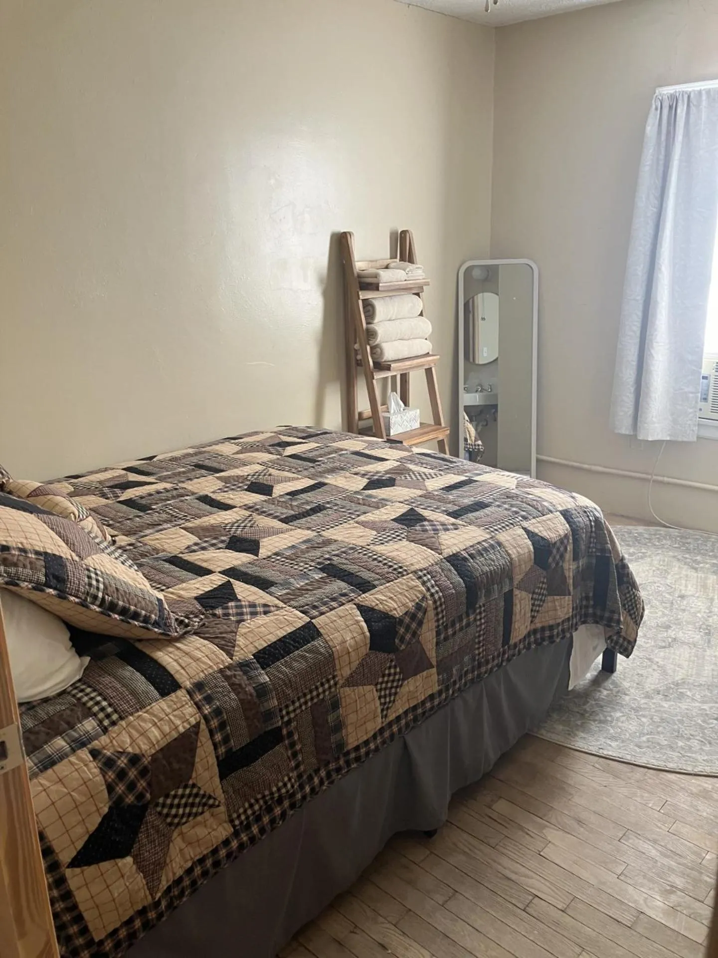 Bed in The Central Hotel OF 1910