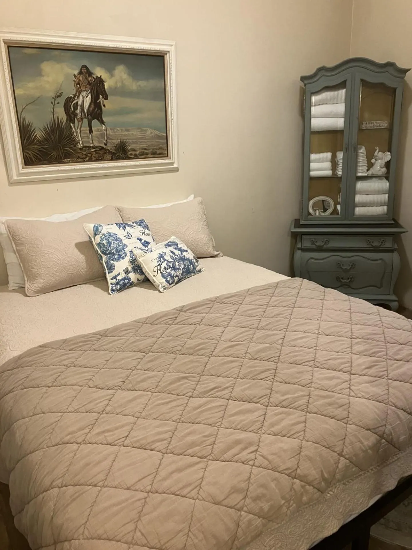 Bed in The Central Hotel OF 1910