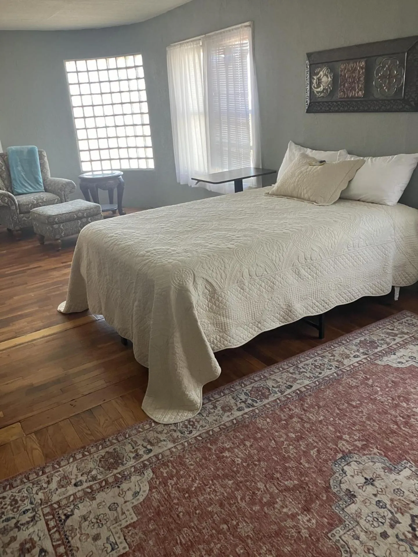 Bed in The Central Hotel OF 1910