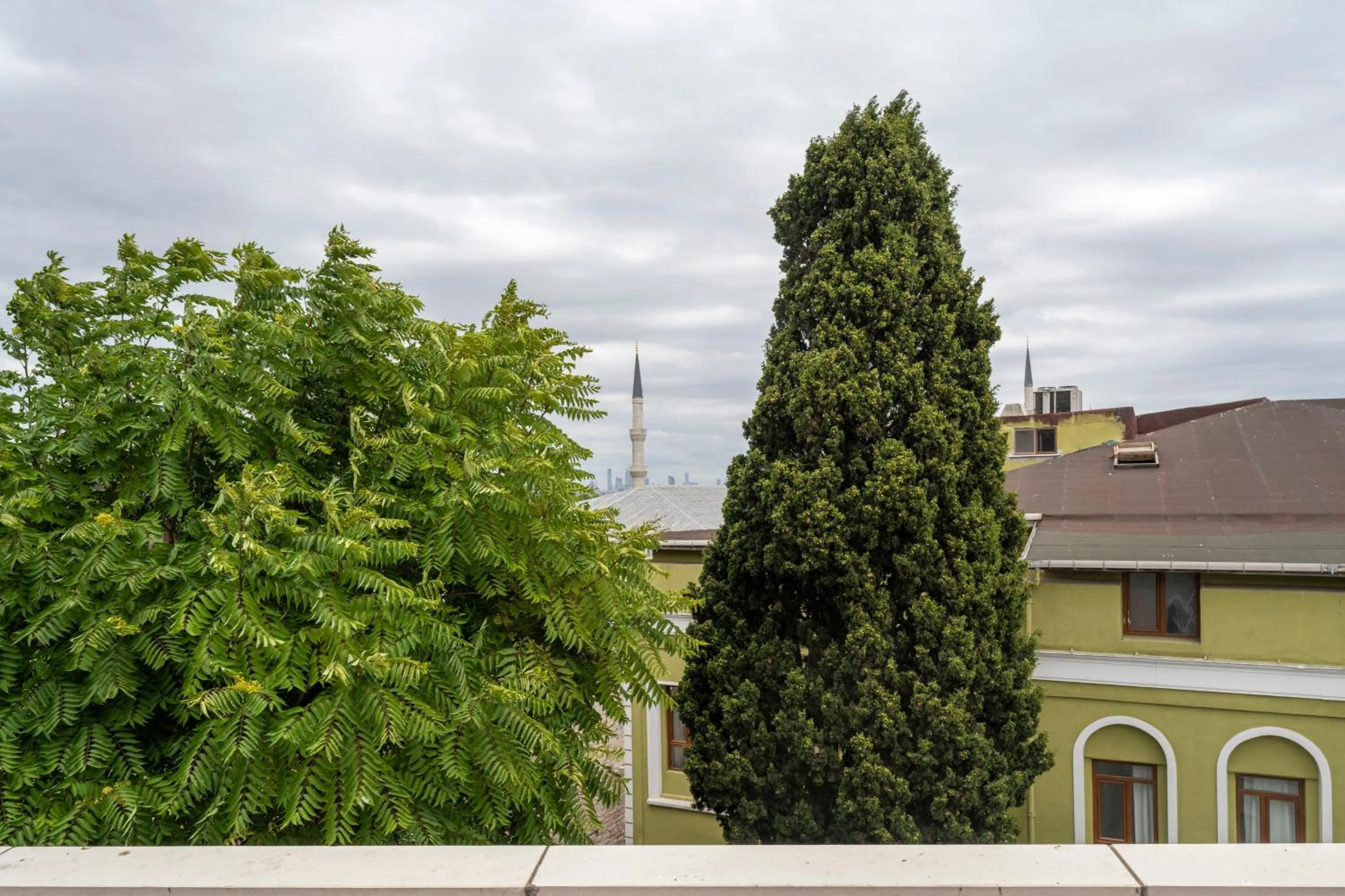 Property building in Hotel Ravi