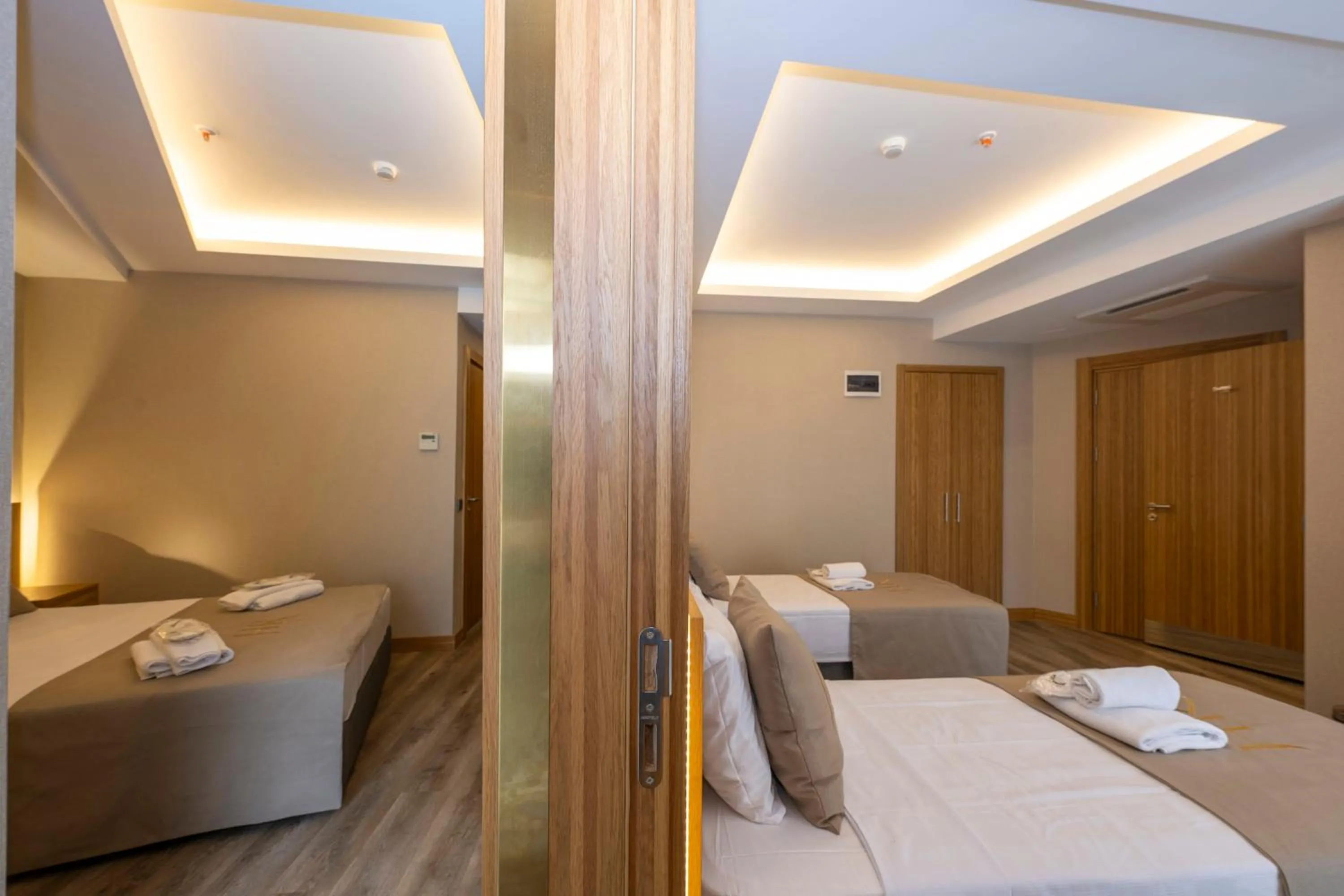 Photo of the whole room, Bed in Hotel Ravi