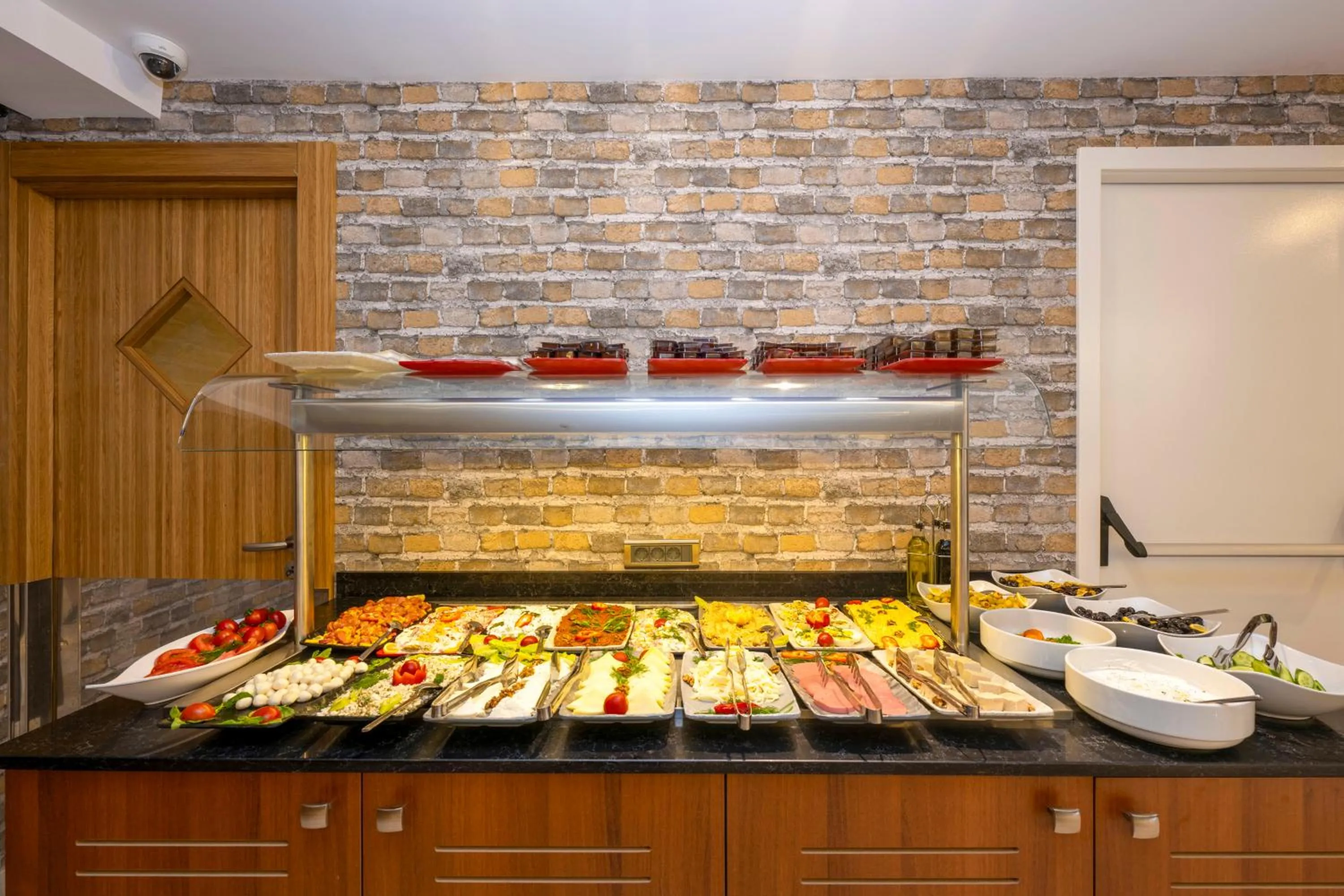 Food and drinks in Hotel Ravi