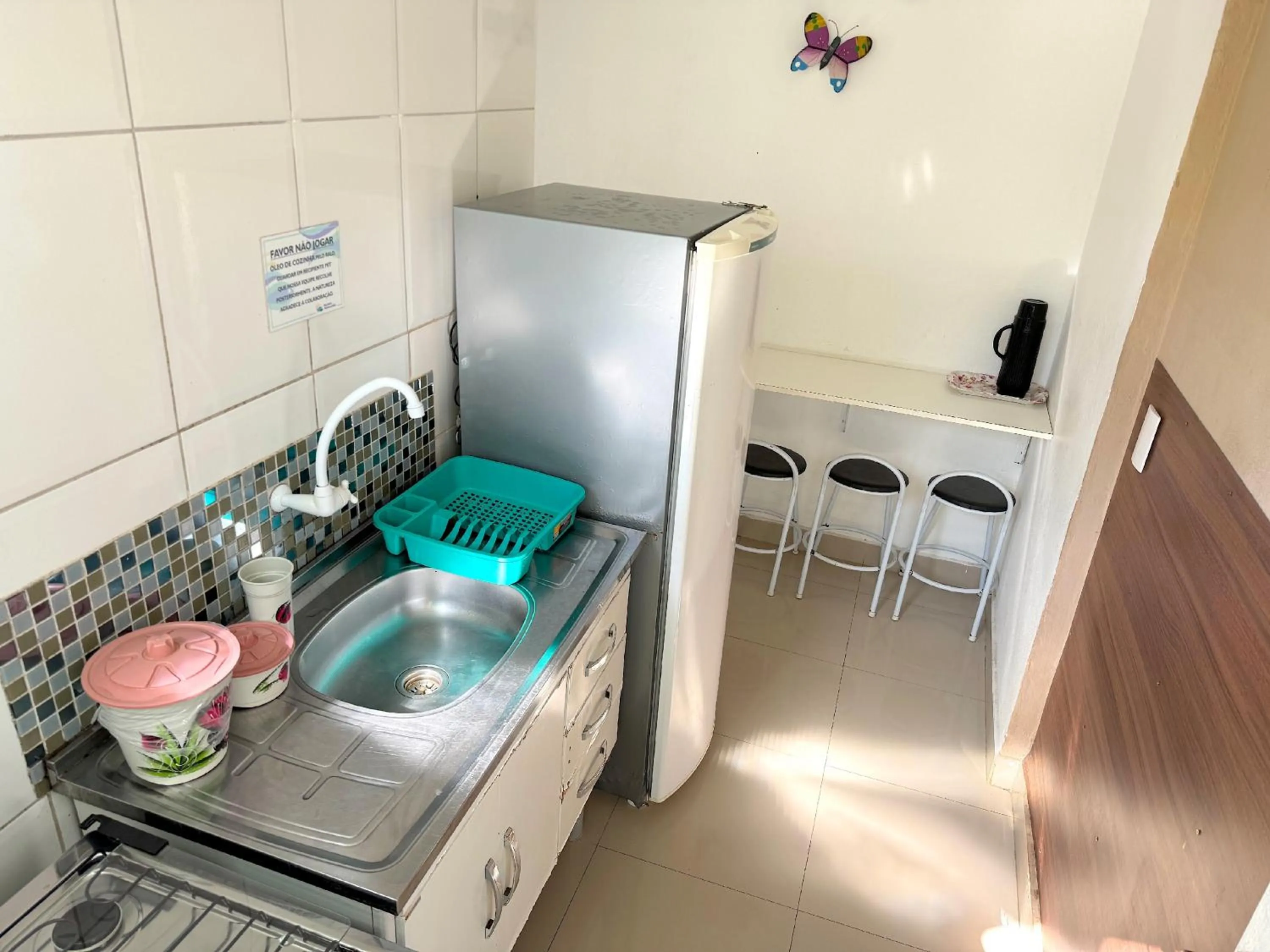 Kitchen or kitchenette in Recanto Maranduba