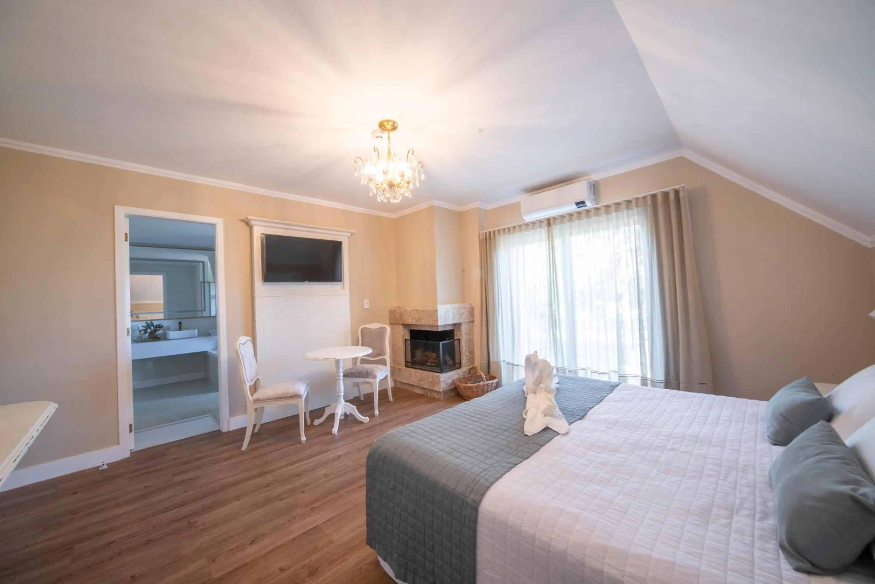 Bed in Hotel Monte Felice Bosque