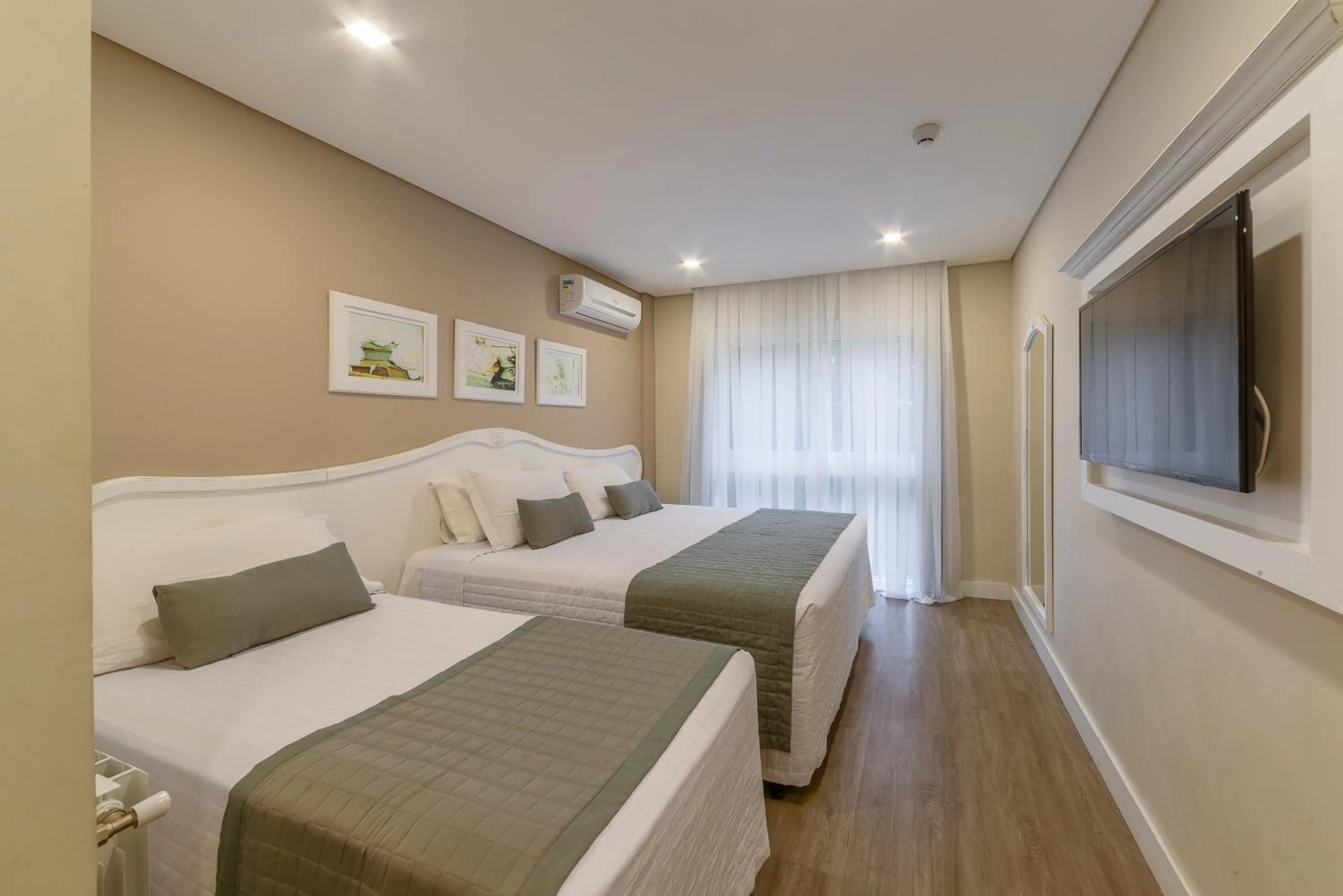 Bed in Hotel Monte Felice Bosque