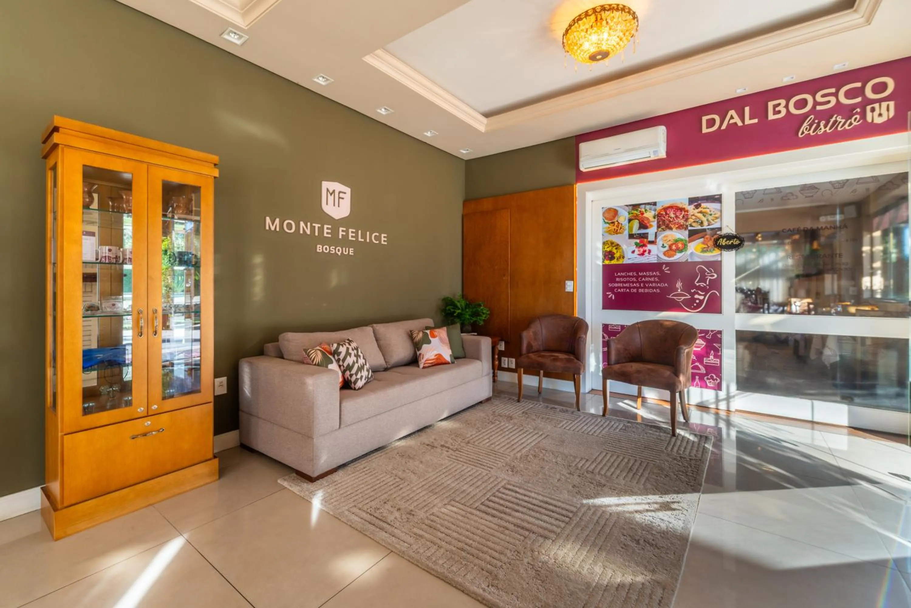 Restaurant/places to eat in Hotel Monte Felice Bosque