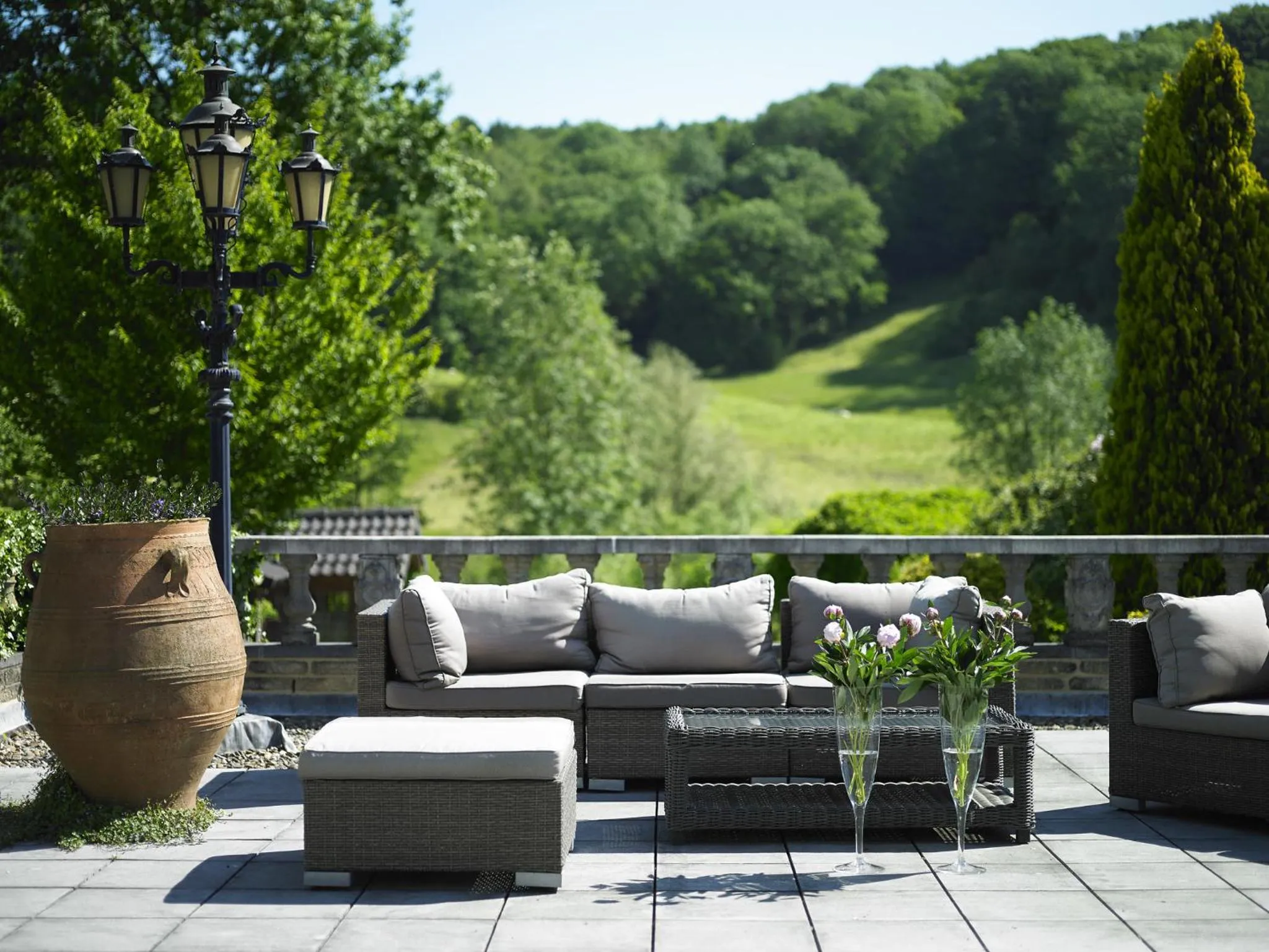 Patio in Romantik Parkhotel het Gulpdal