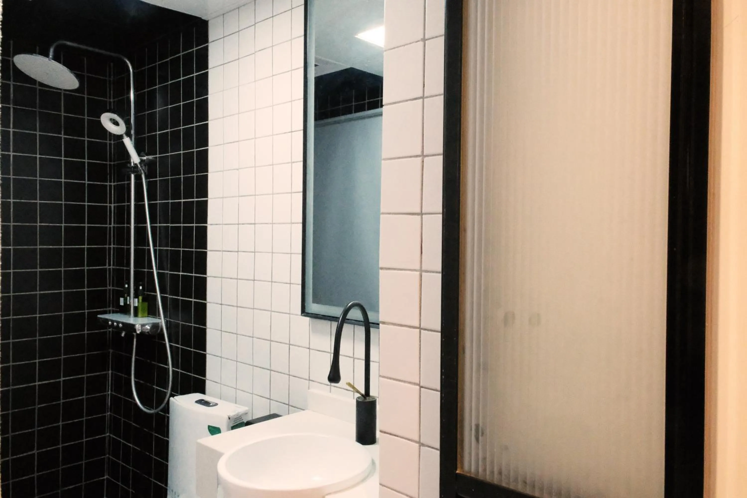 Toilet in City Park Hotel