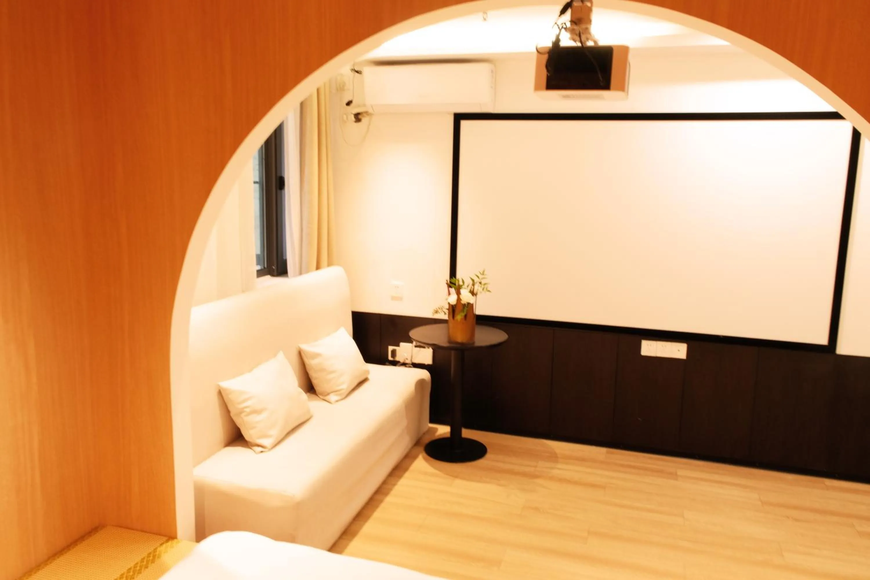 Bedroom in City Park Hotel