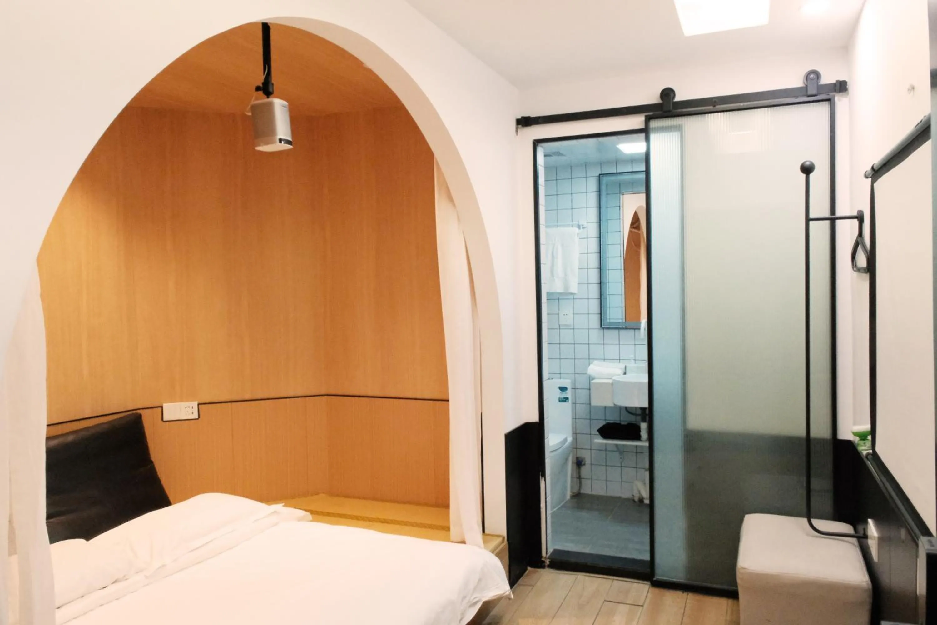 Bedroom, Bed in City Park Hotel