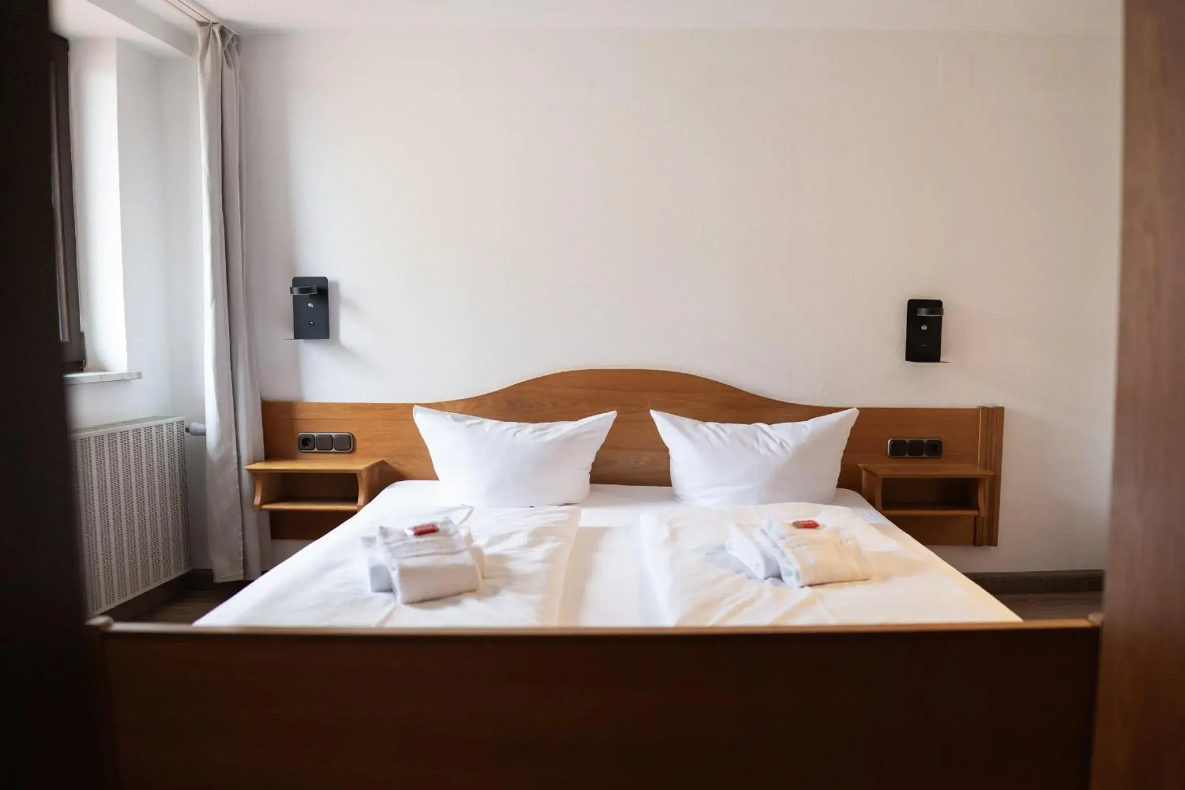 Double Room with Private Bathroom in Gasthof zum goldenen Schiff - Historisches Hotel mit Frühstück & Self-Check-in Double Room with Private Bathroom in Gasthof zum goldenen Schiff - Historisches Hotel mit Frühstück & Self-Check-in