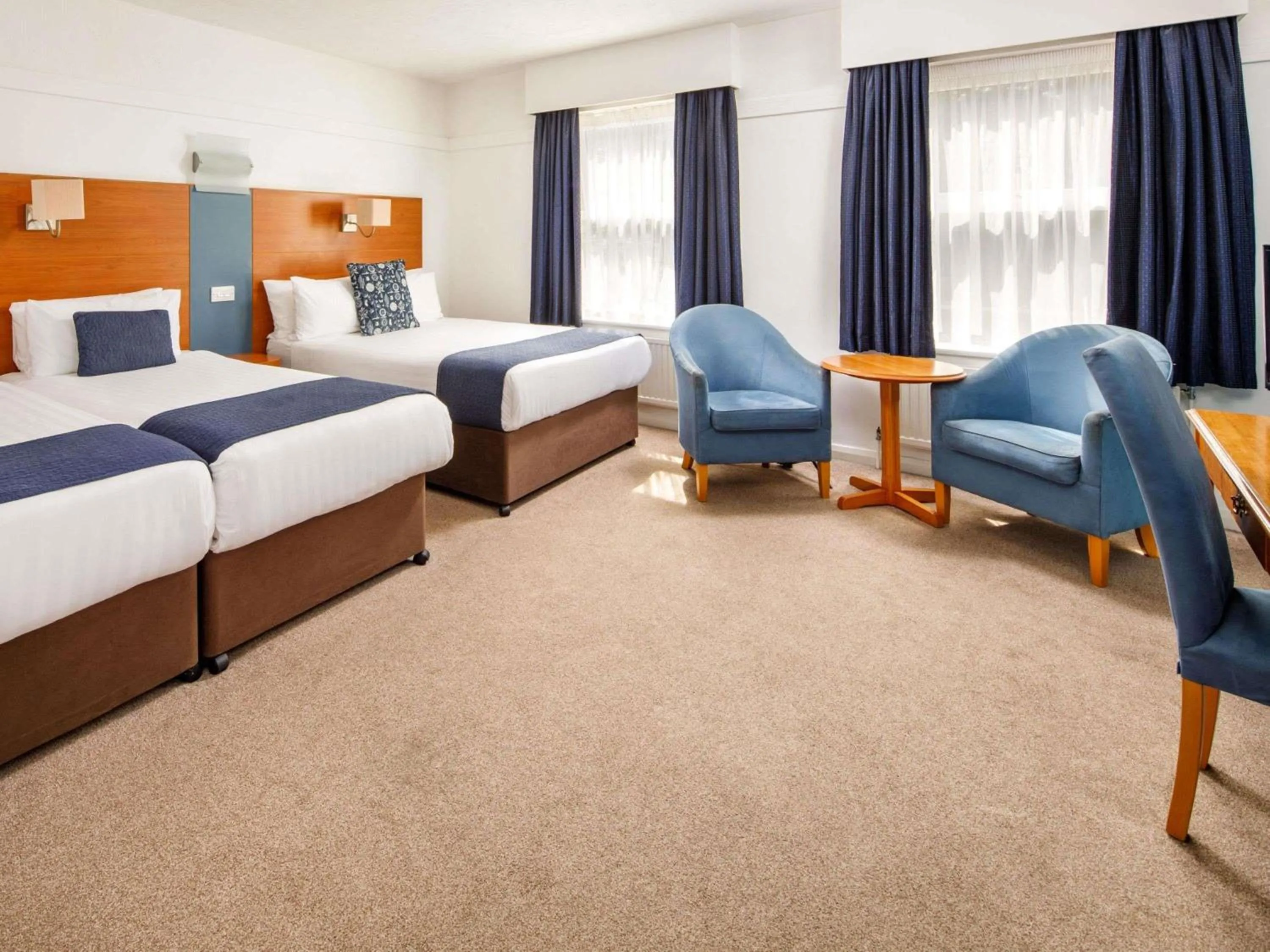 Bedroom, Bed in Mercure Bolton Georgian House Hotel