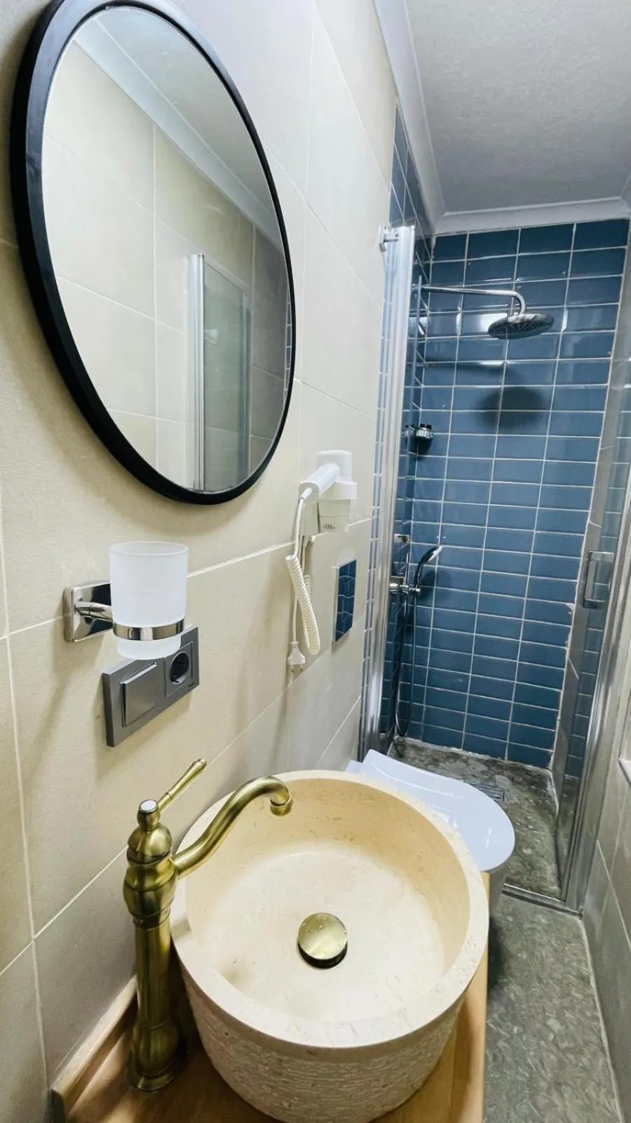 Bathroom in Elegance House Hotel