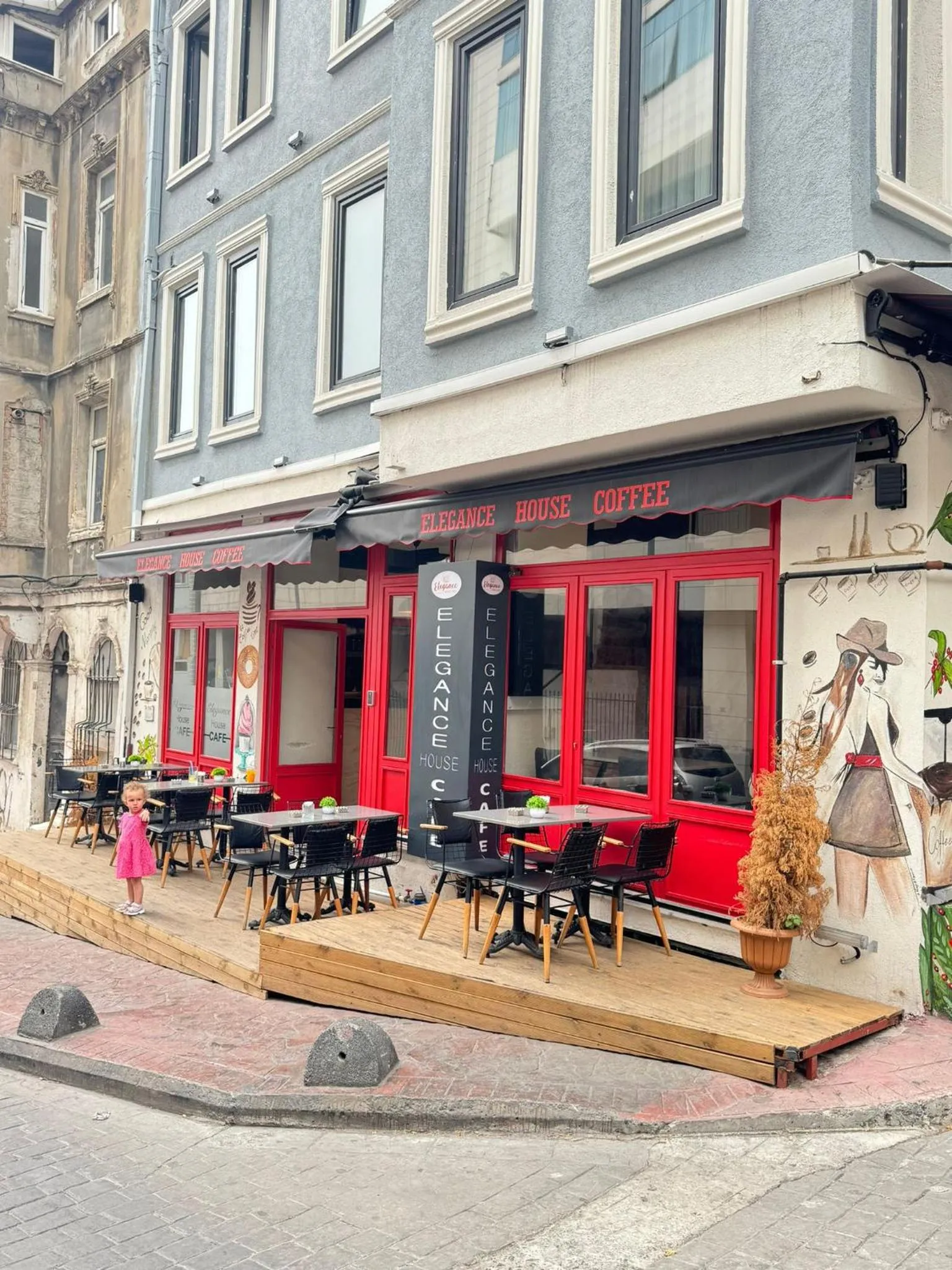 Property building in Elegance House Hotel