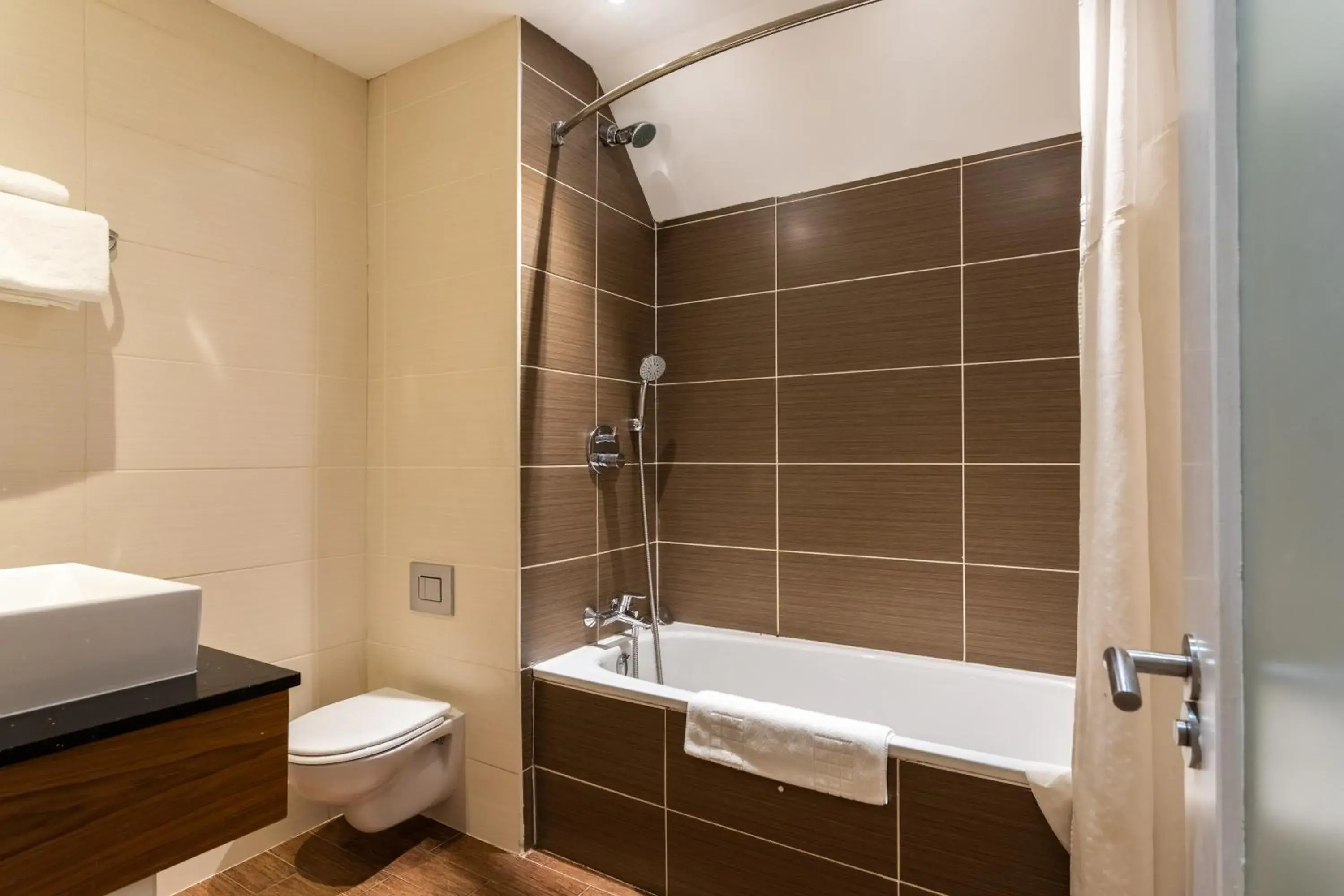 Premium King Room in Holiday Inn Newcastle-Jesmond by IHG Premium King Room in Holiday Inn Newcastle-Jesmond by IHG