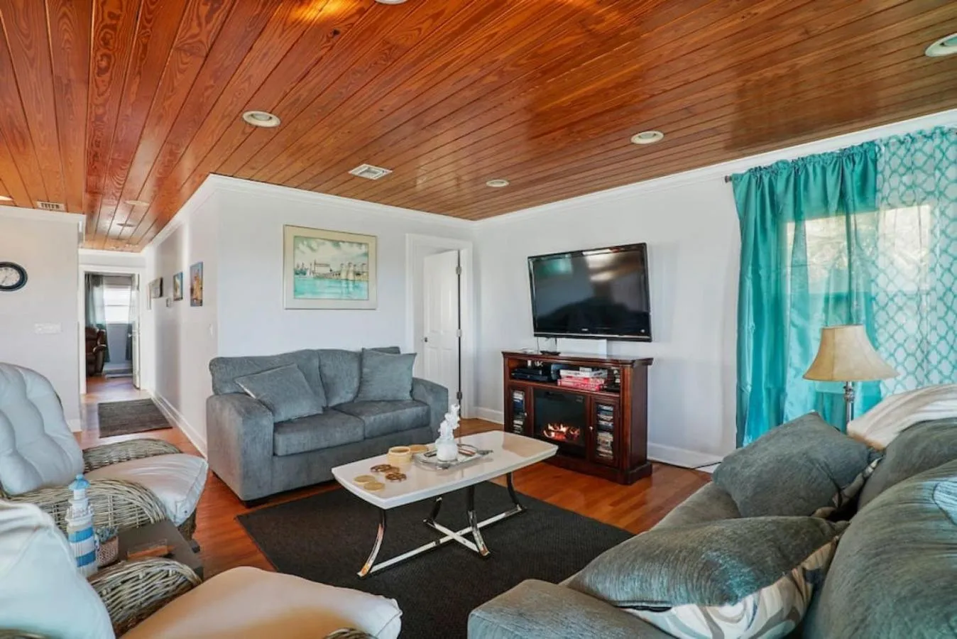 Sea Glass Cottage - An Oceanfront Experience