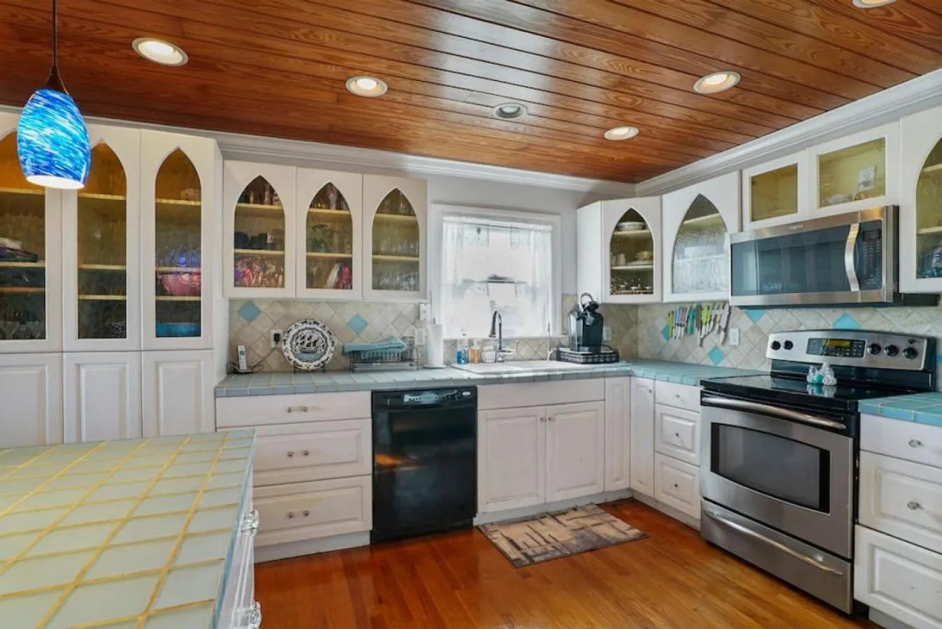Sea Glass Cottage - An Oceanfront Experience