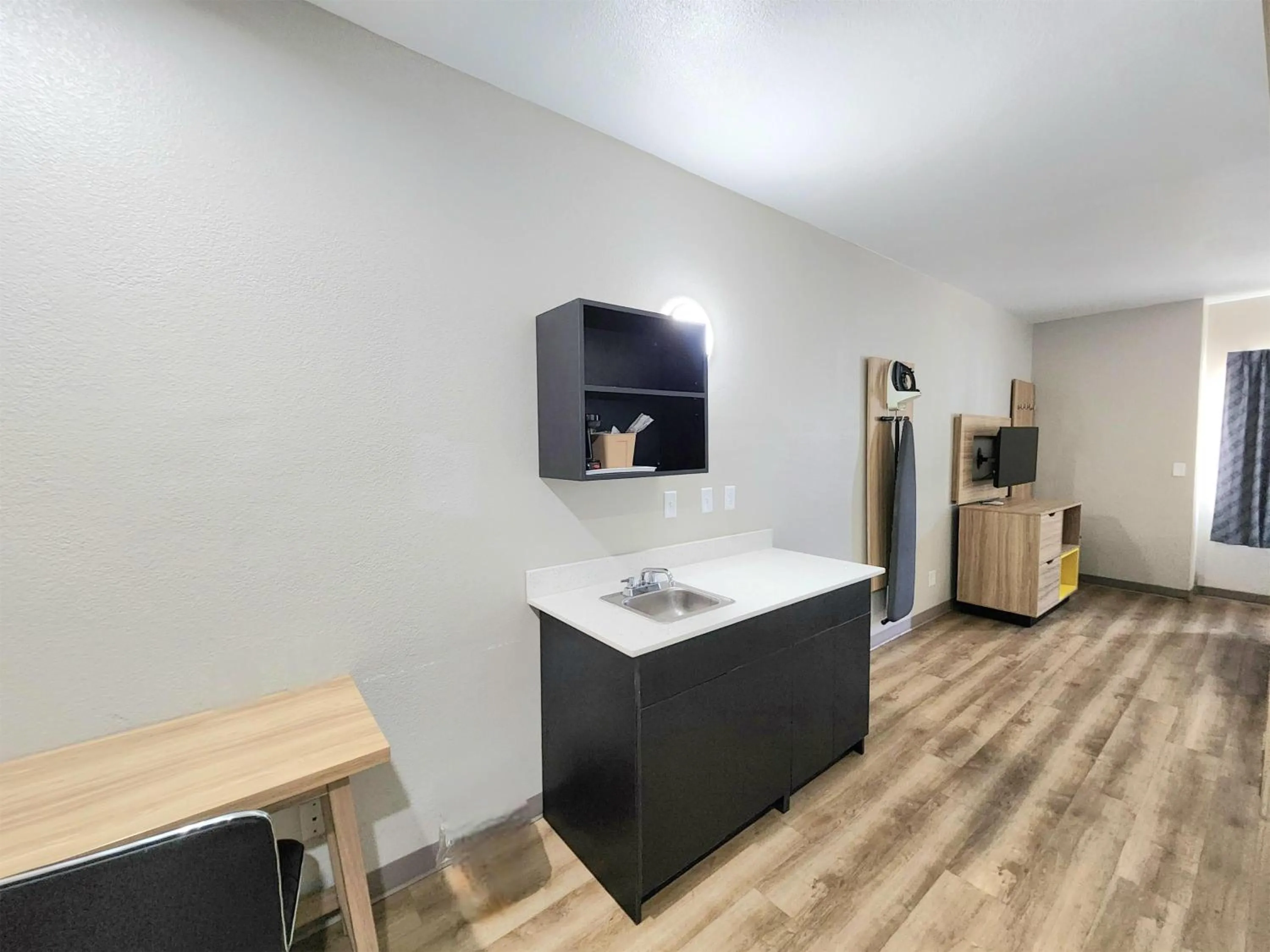 Photo of the whole room in Days Inn & Suites by Wyndham Corpus Christi Central