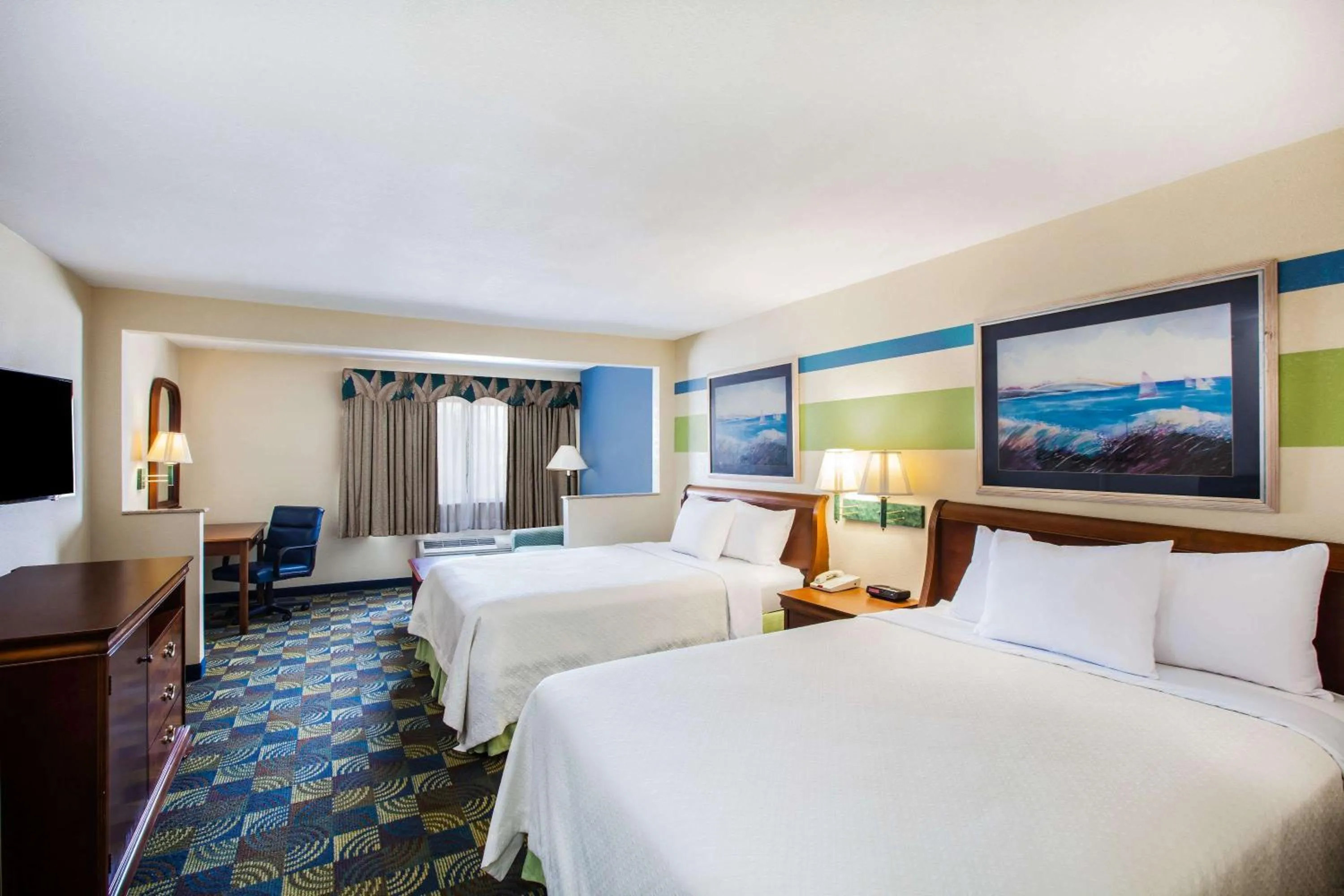 Photo of the whole room, Bed in Days Inn & Suites by Wyndham Corpus Christi Central