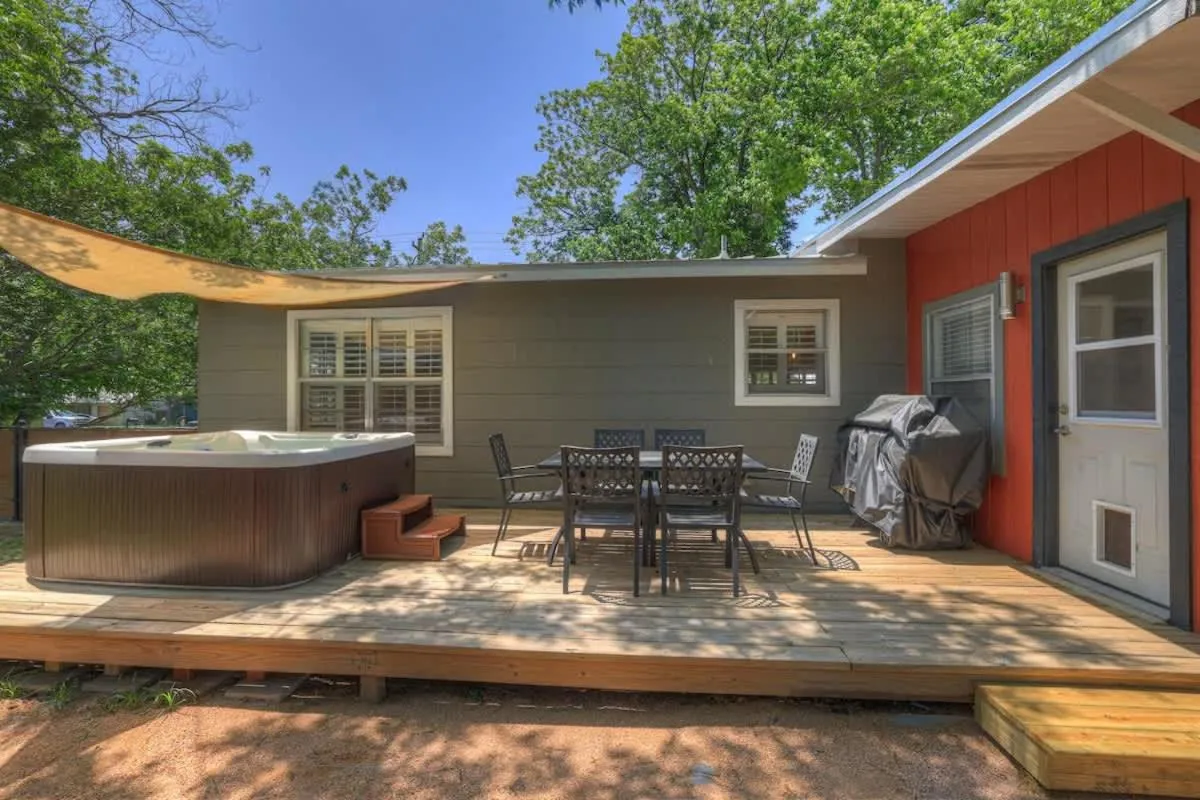 Other in Luxury Mid Century Charmer Near Historic Main St