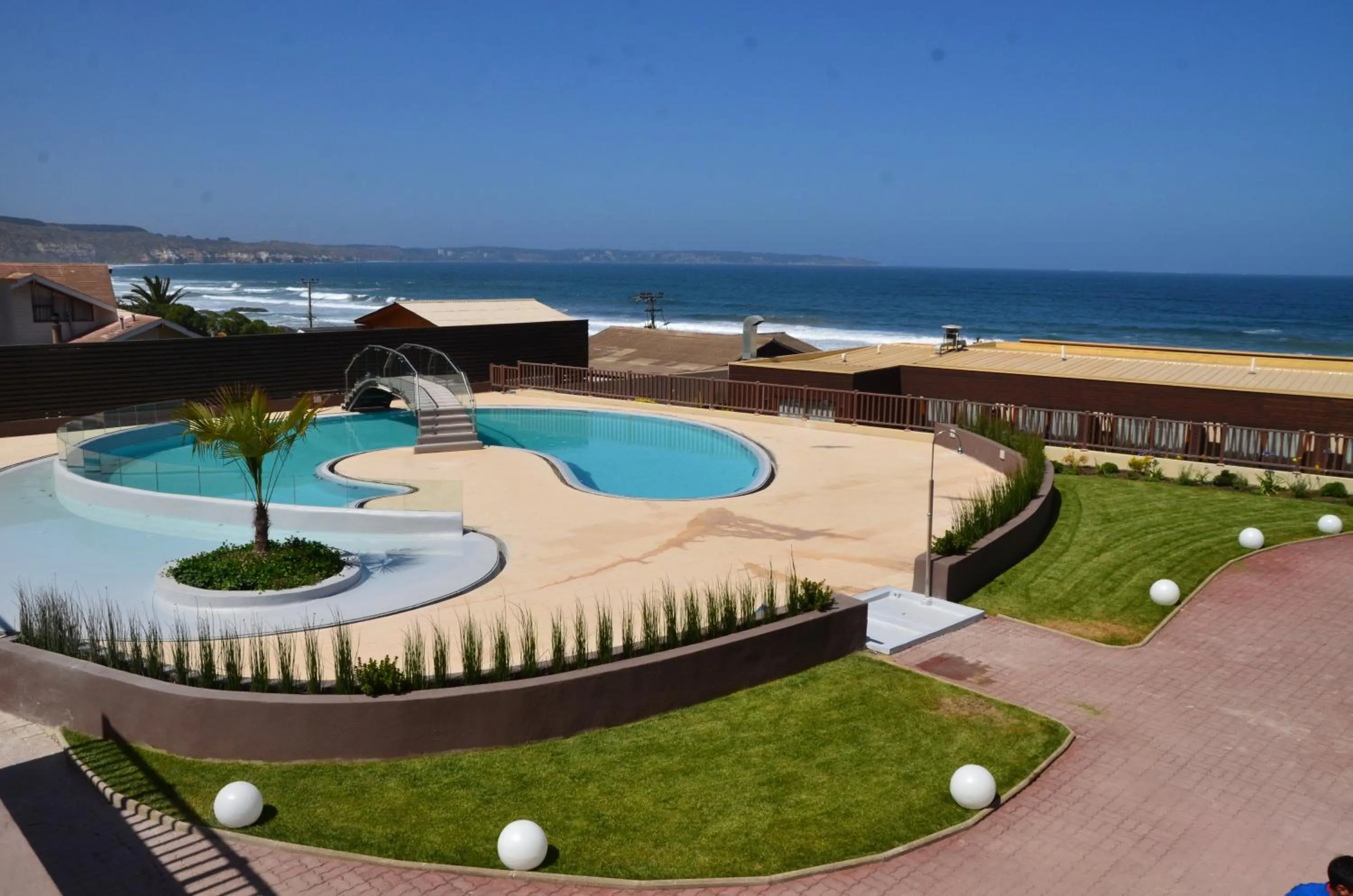 Pool view in Hotel Mae