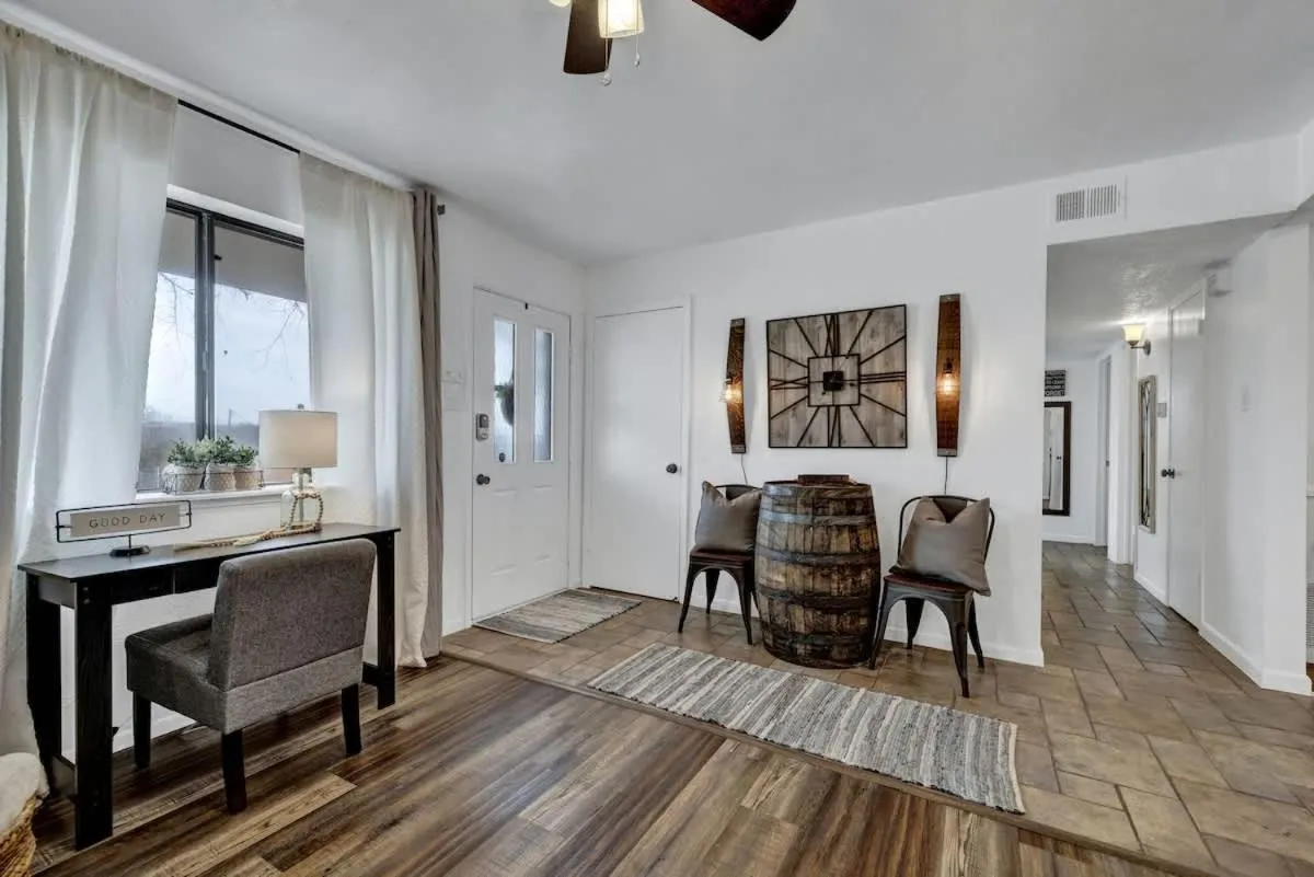 Dining area in Bayer Guest Haus-Hot Tub and Fire Pit