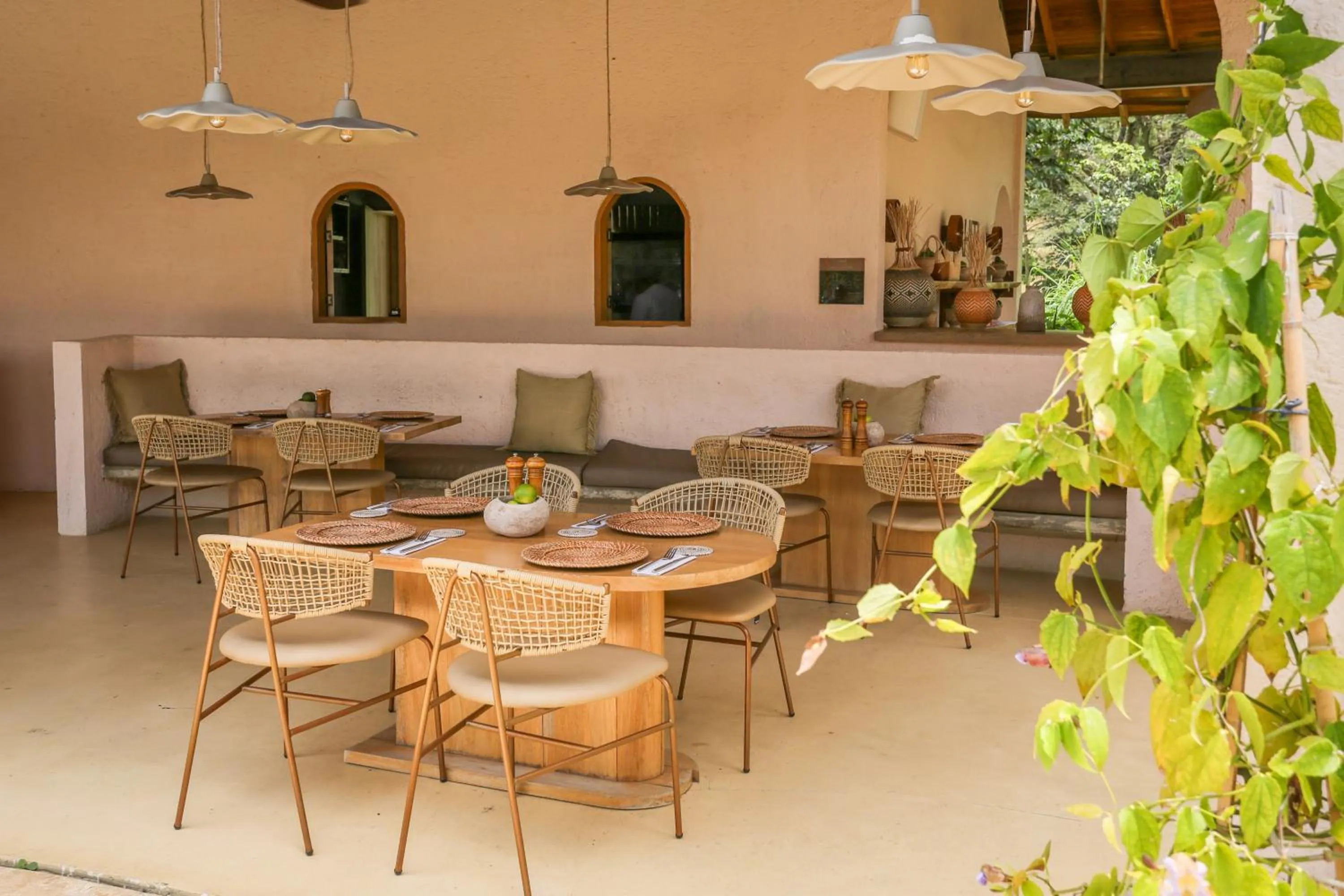 Restaurant/places to eat in Hotel Tahiti