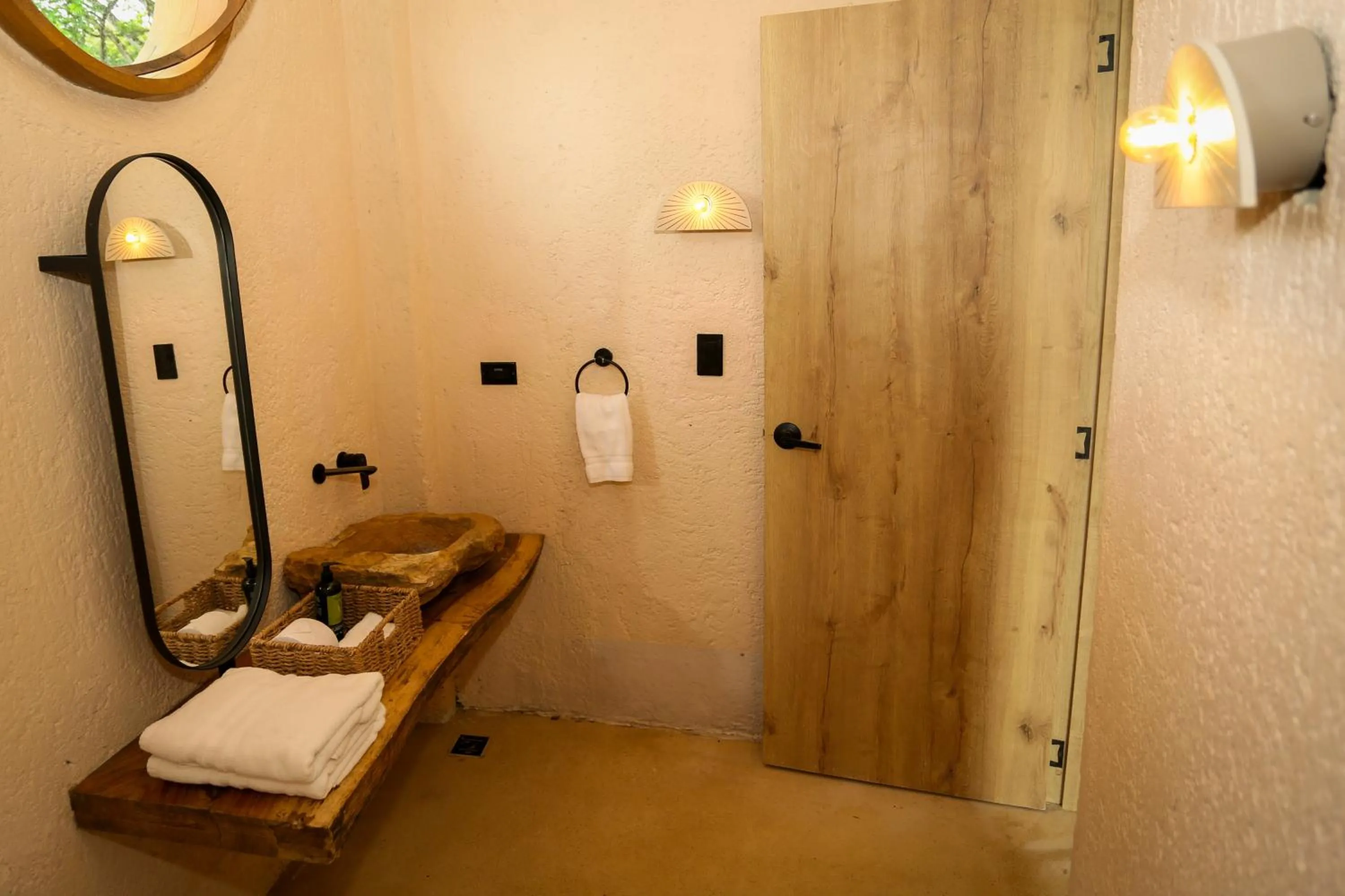Bathroom in Hotel Tahiti