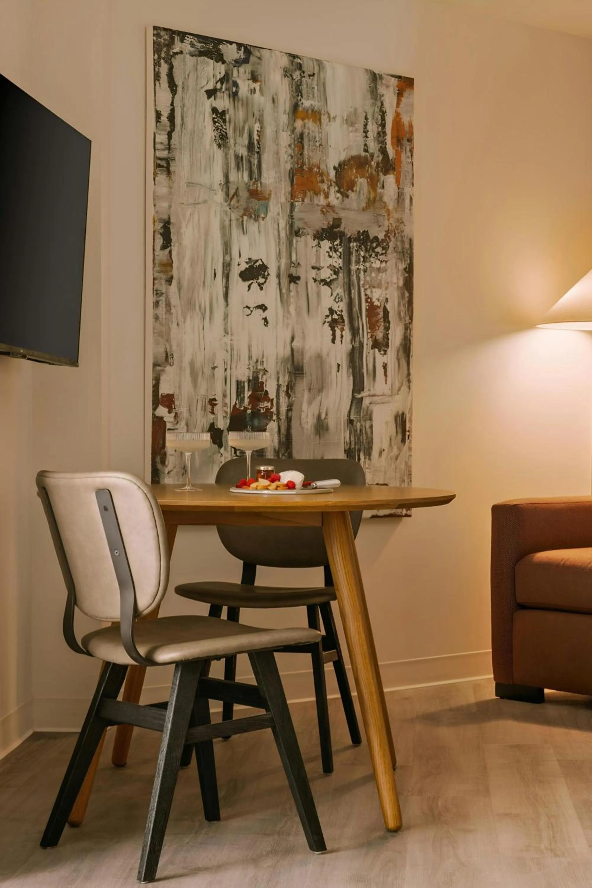 Living room in Sonder by Marriott Bonvoy The Fitz Apartments Downtown St Paul