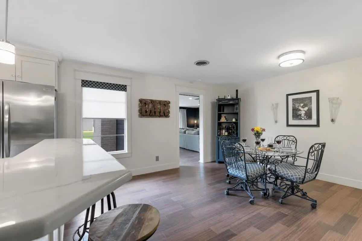 Seating area in Gorgeous Home with Grill 5Min from MainSt!