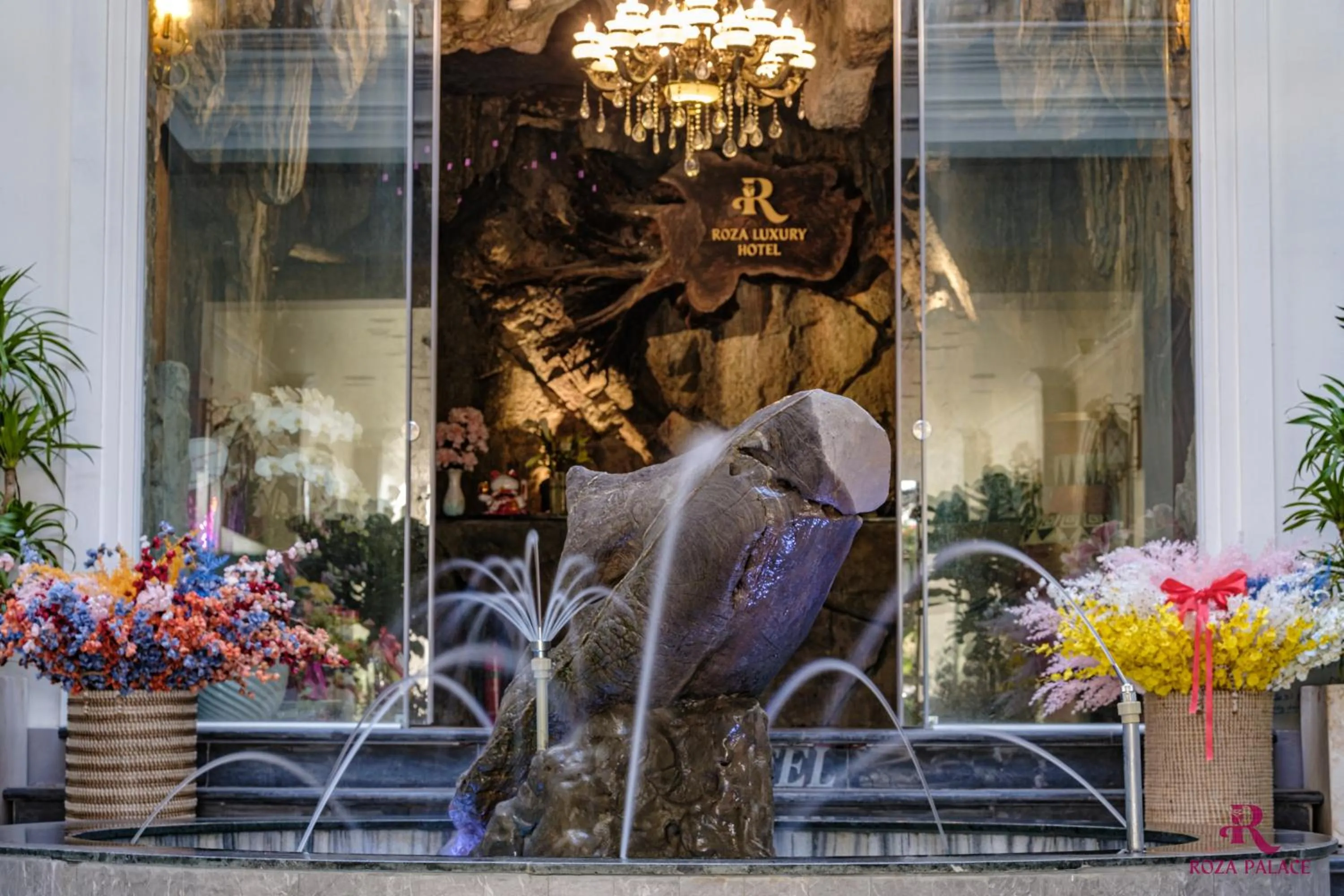 Garden in Roza Palace Cat Ba