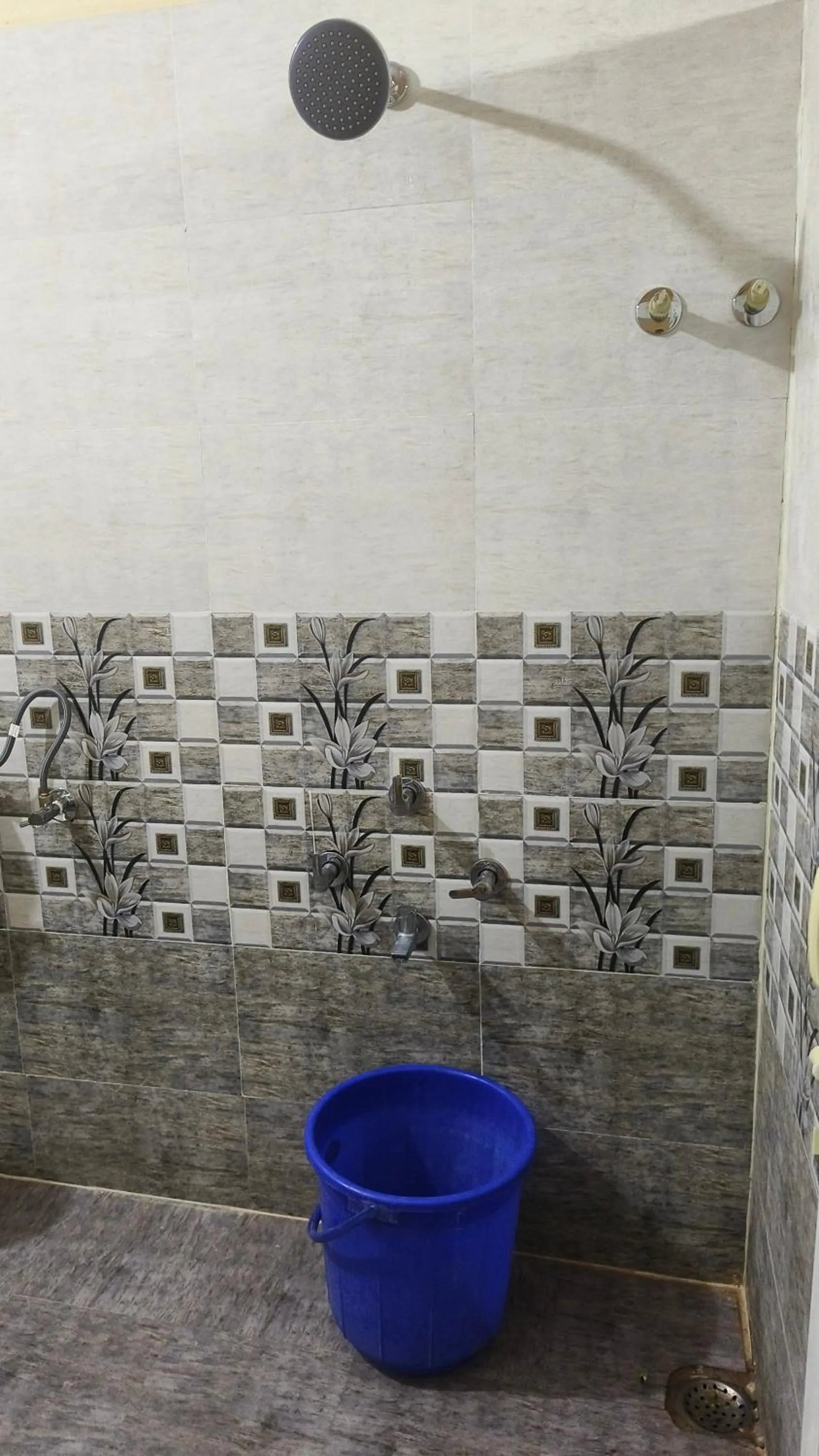 Bathroom in Nain Guest House