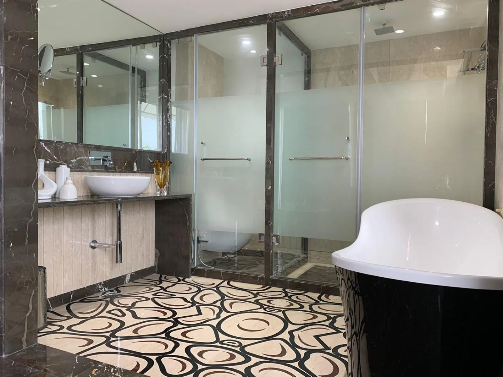 Bathroom in Alba Inn, Vijay Nagar