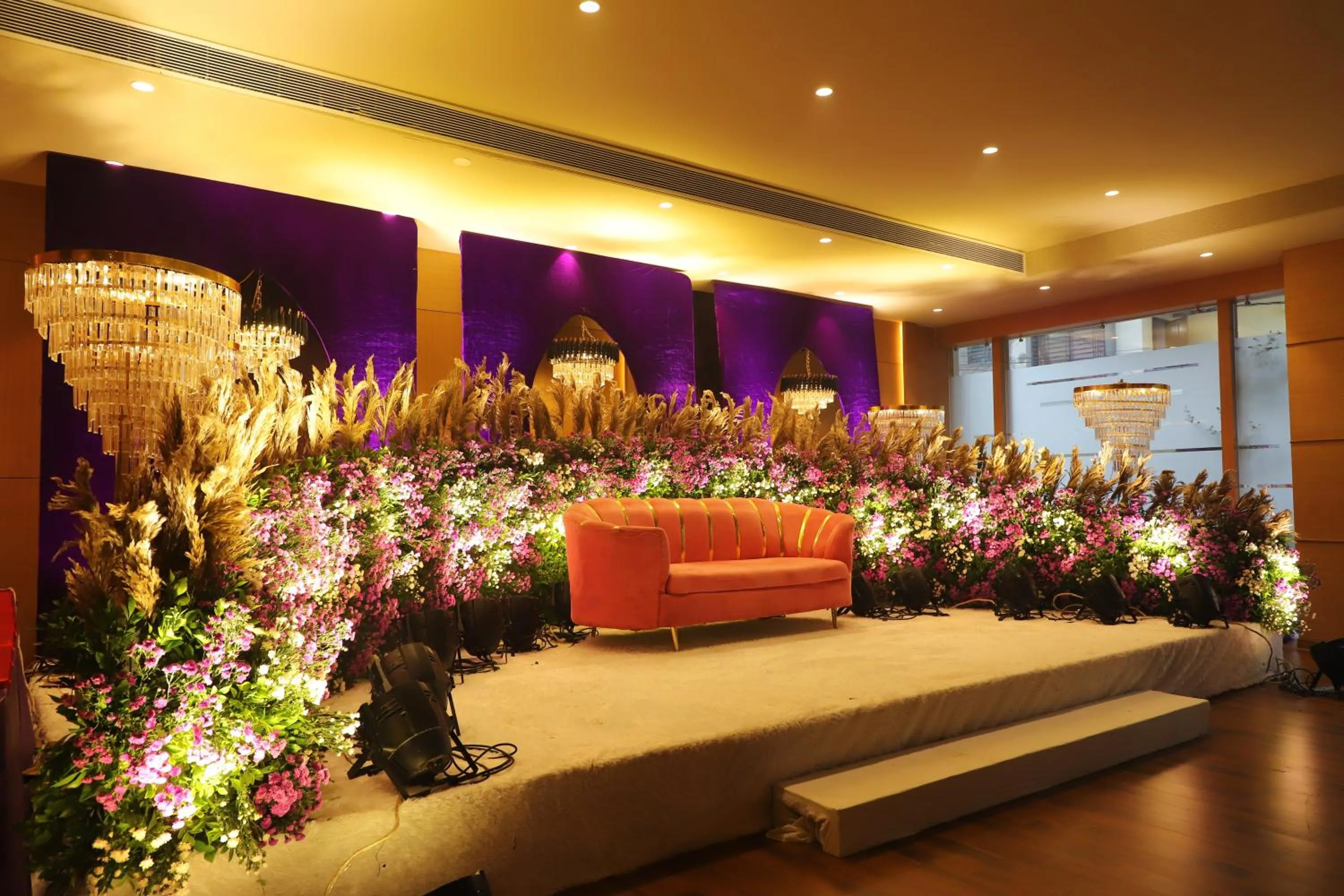 Banquet/Function facilities in Alba Inn, Vijay Nagar