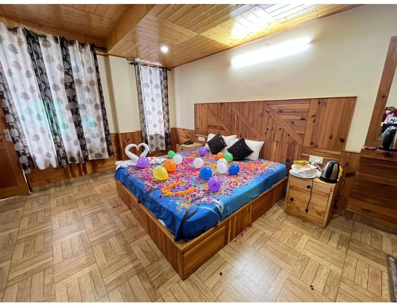 Bed in Hotel Him Paradise, Manali