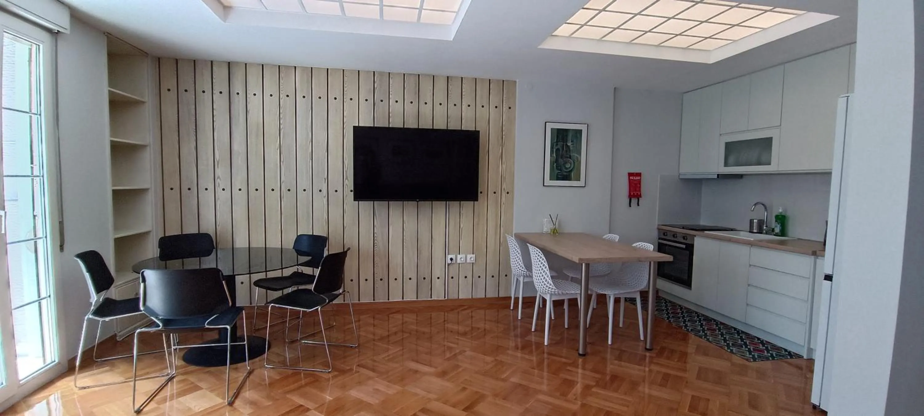 Artemis Plaza Suites