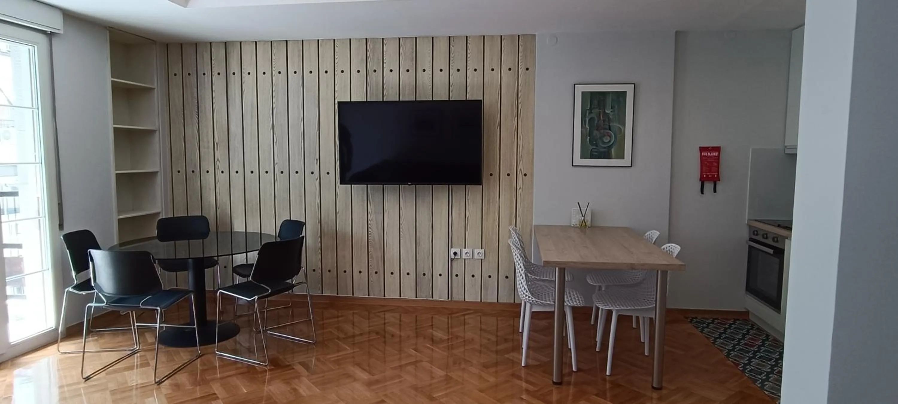 Artemis Plaza Suites