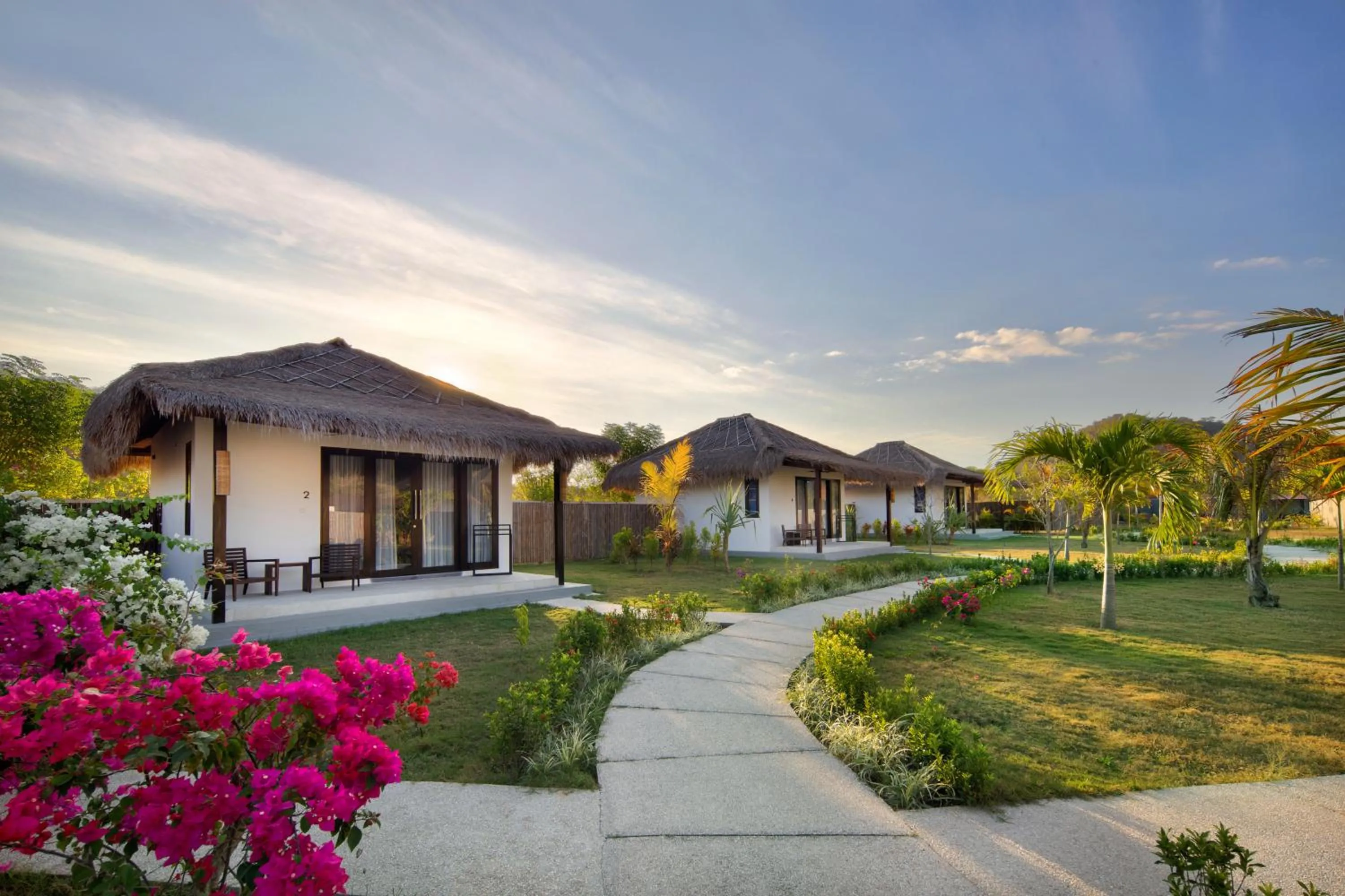 Property building in Mocean Beach Resort