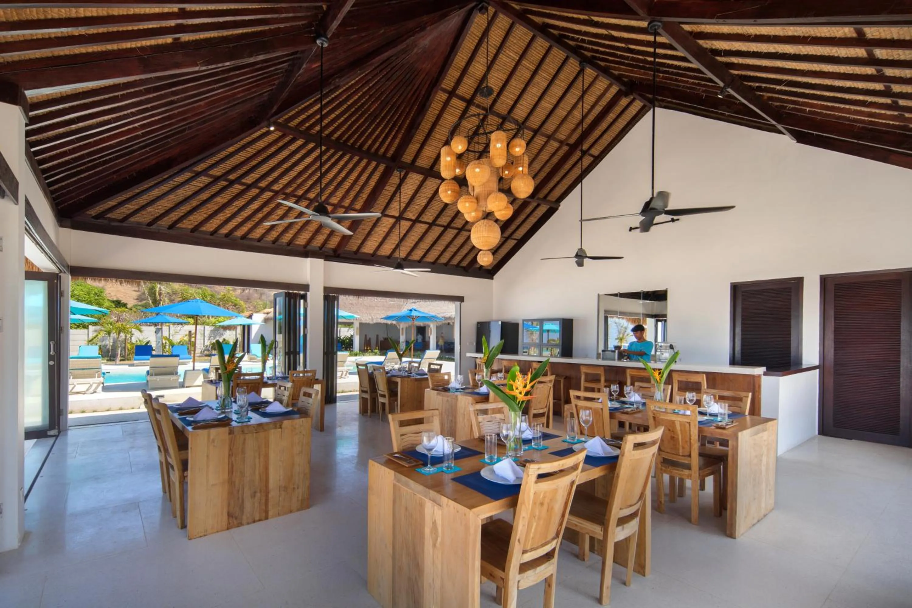 Restaurant/places to eat in Mocean Beach Resort