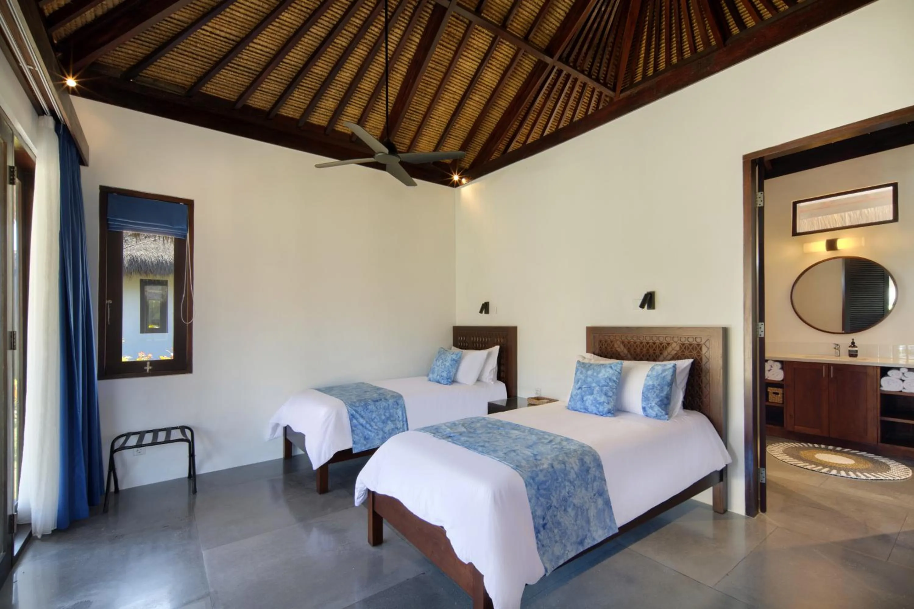 Bed in Mocean Beach Resort