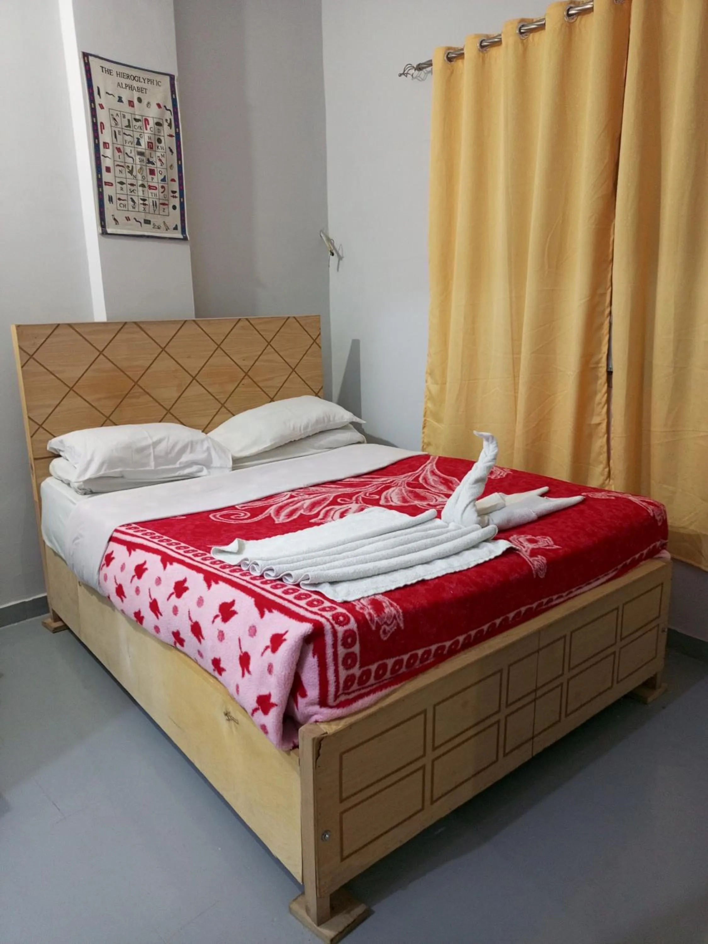 Bedroom, Bed in Bob Marley Peace hotel luxor