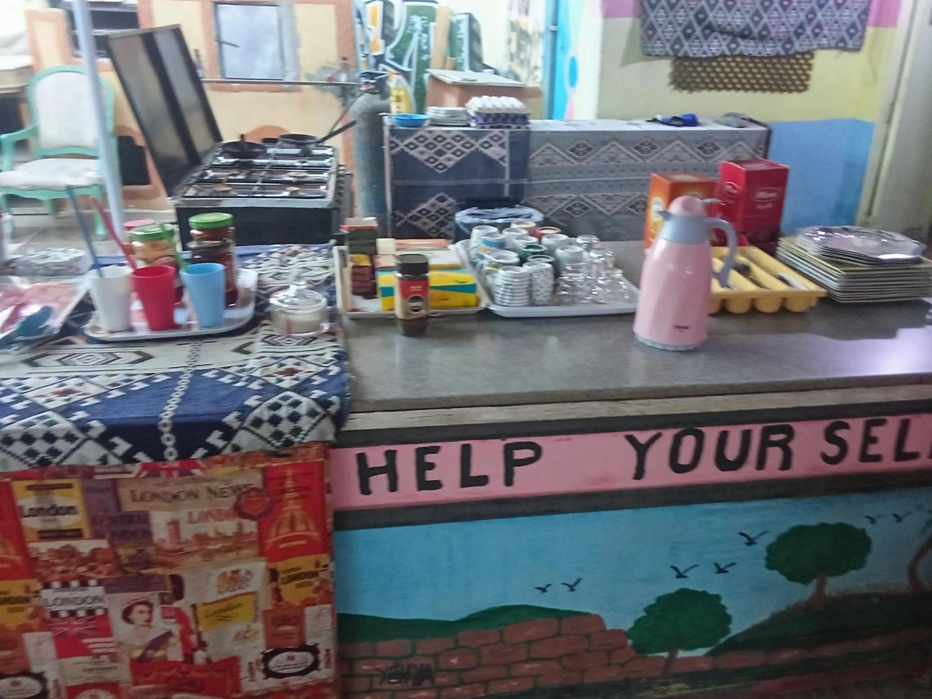 Restaurant/places to eat in Bob Marley Peace hotel luxor