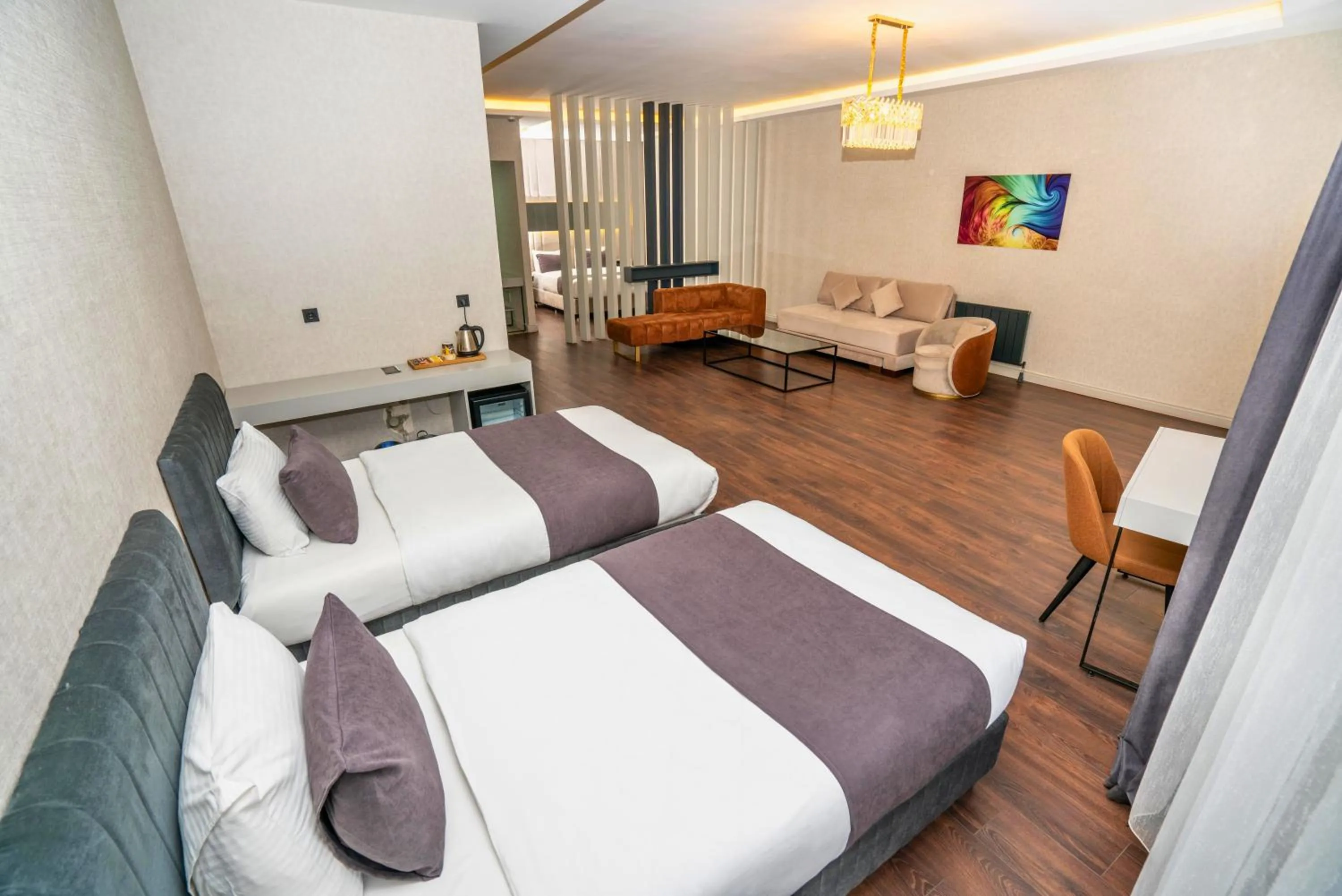 Photo of the whole room, Bed in 216 Station Suite Gebze