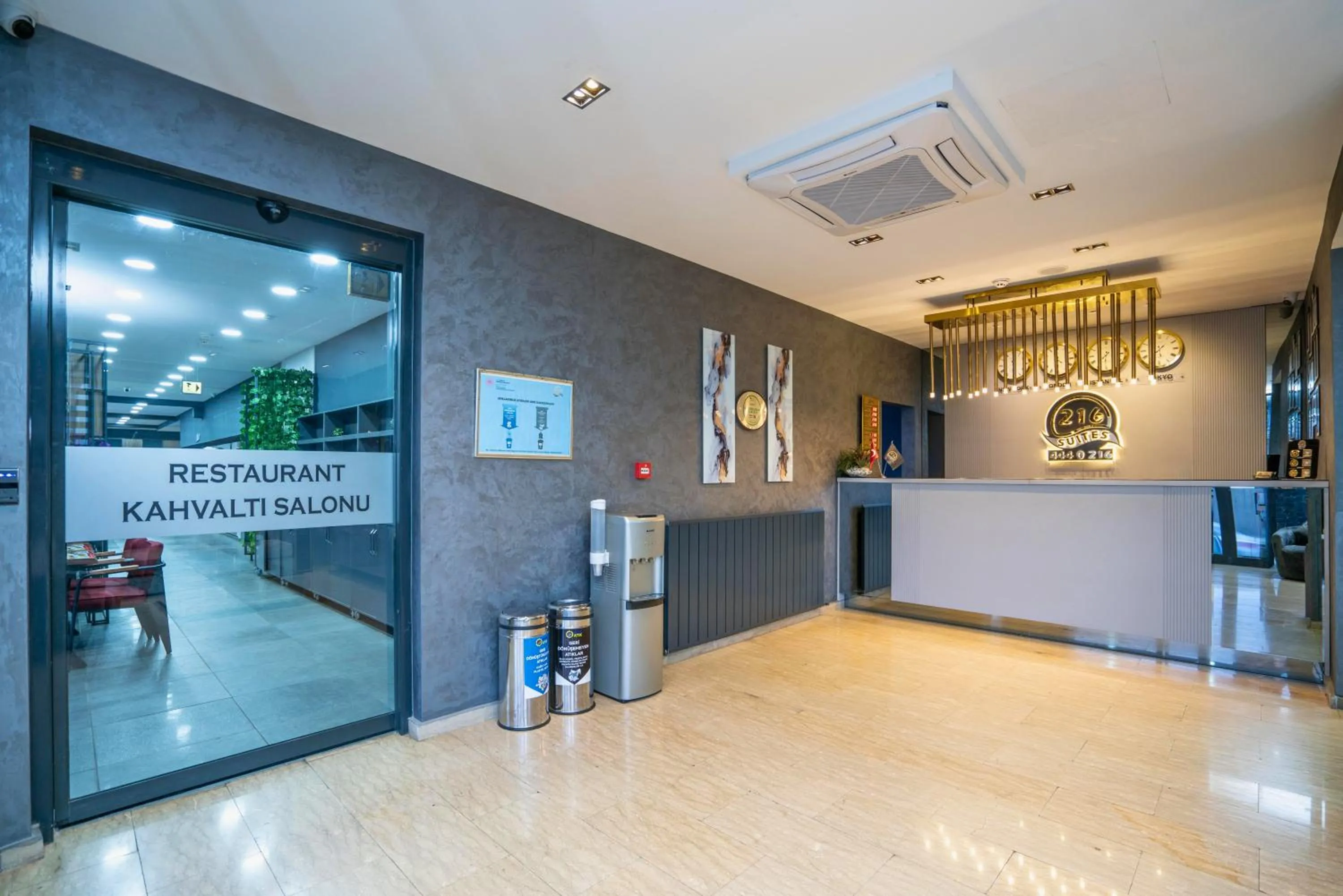 Lobby or reception in 216 Station Suite Gebze