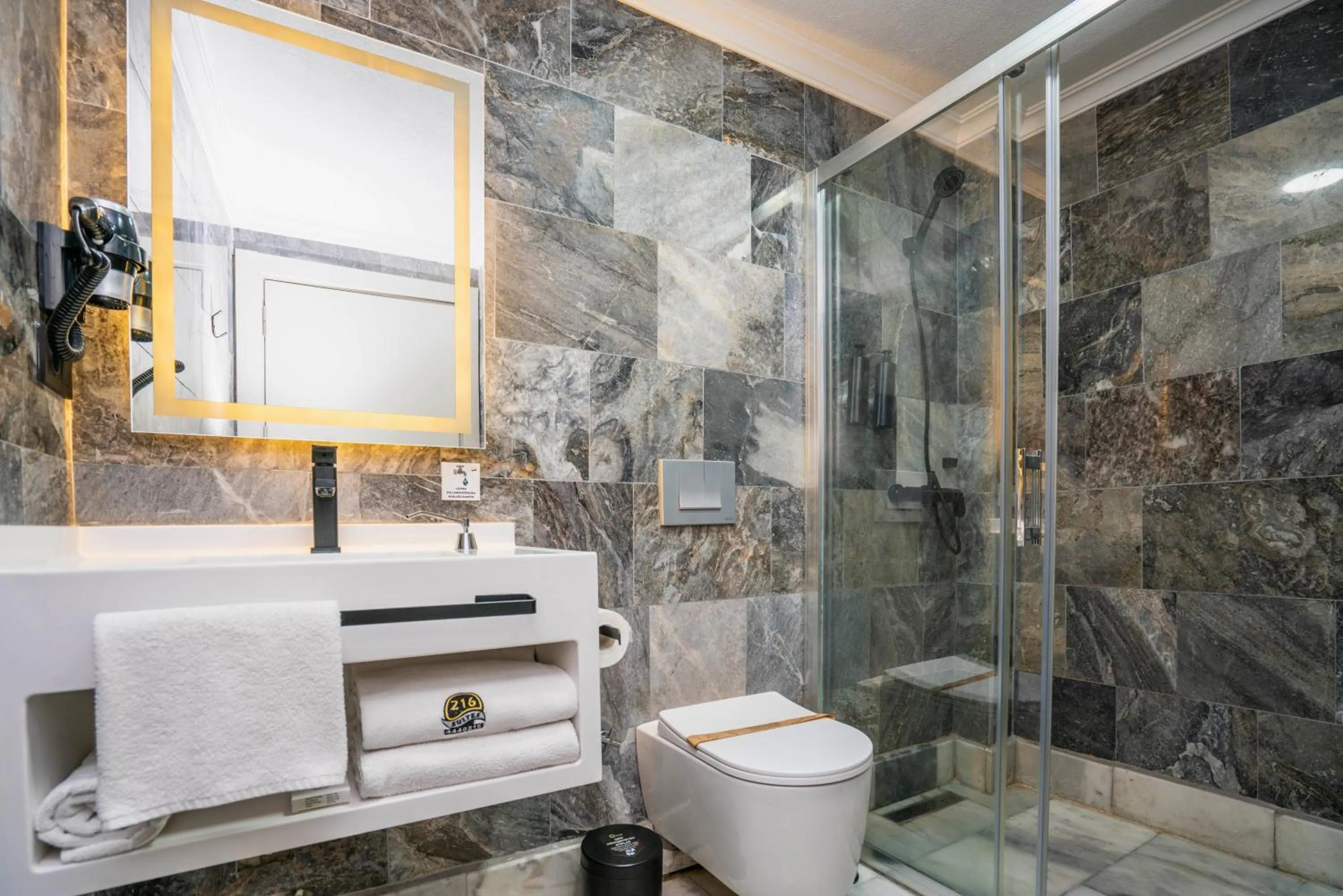 Shower in 216 Station Suite Gebze