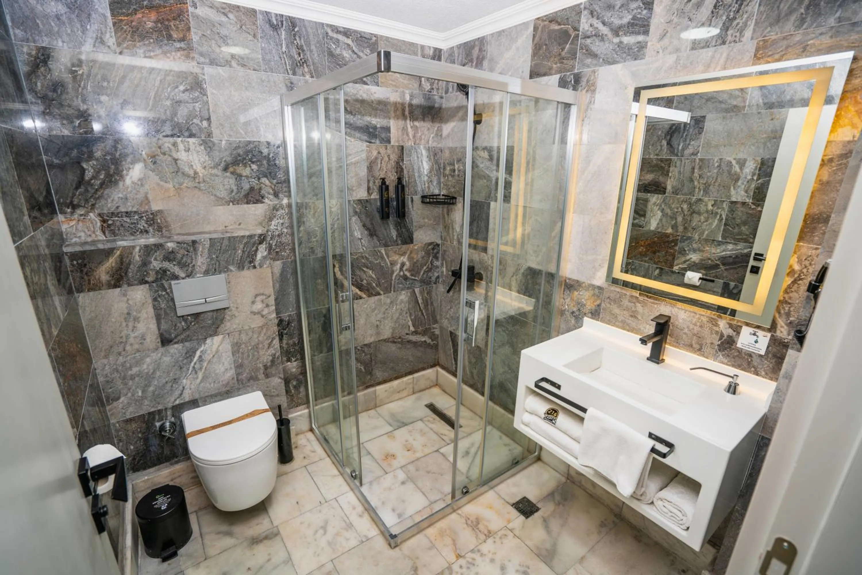 Shower in 216 Station Suite Gebze