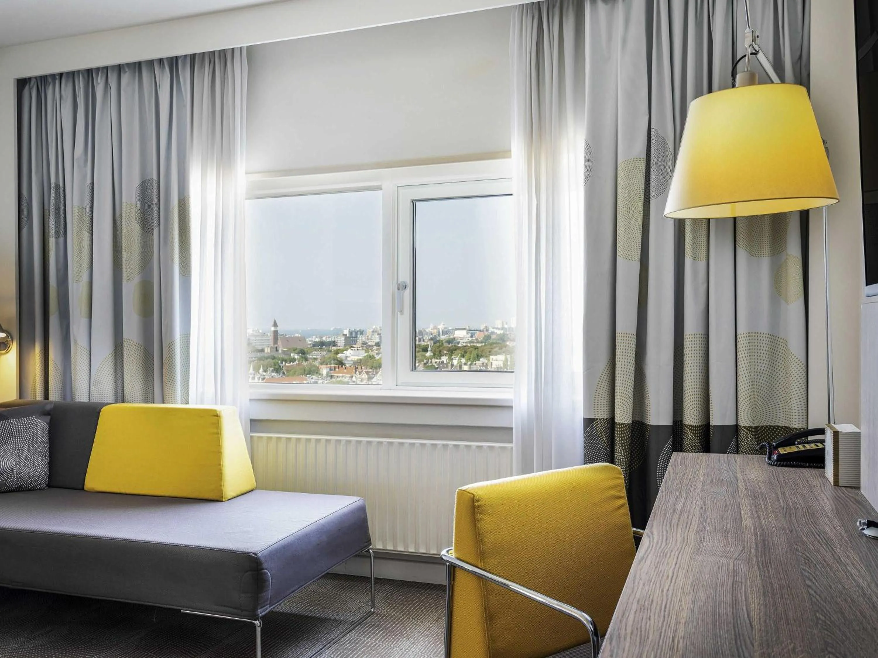 Bedroom in Novotel Den Haag World Forum