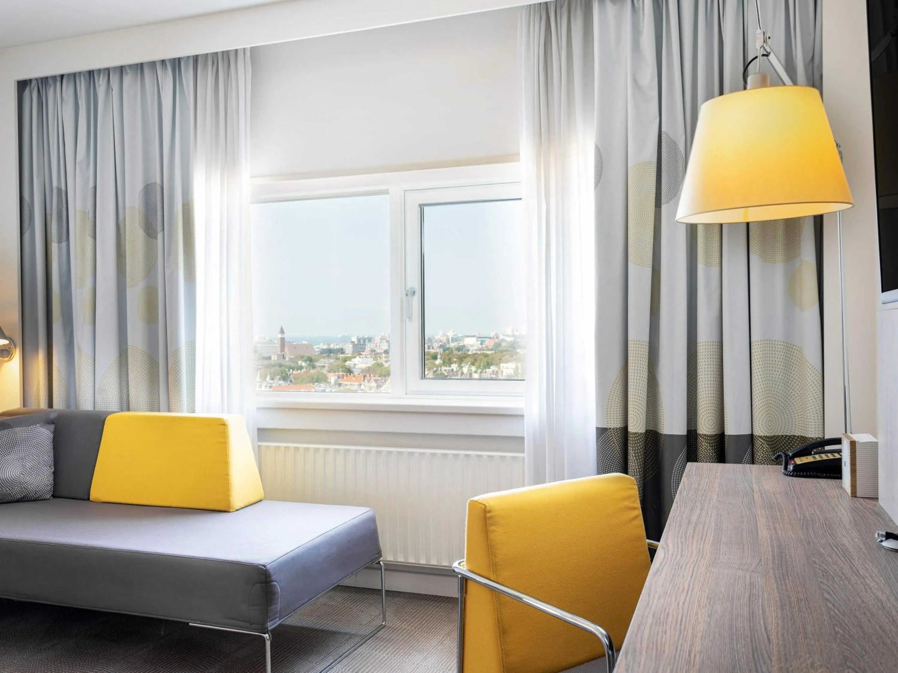 Bedroom in Novotel Den Haag World Forum